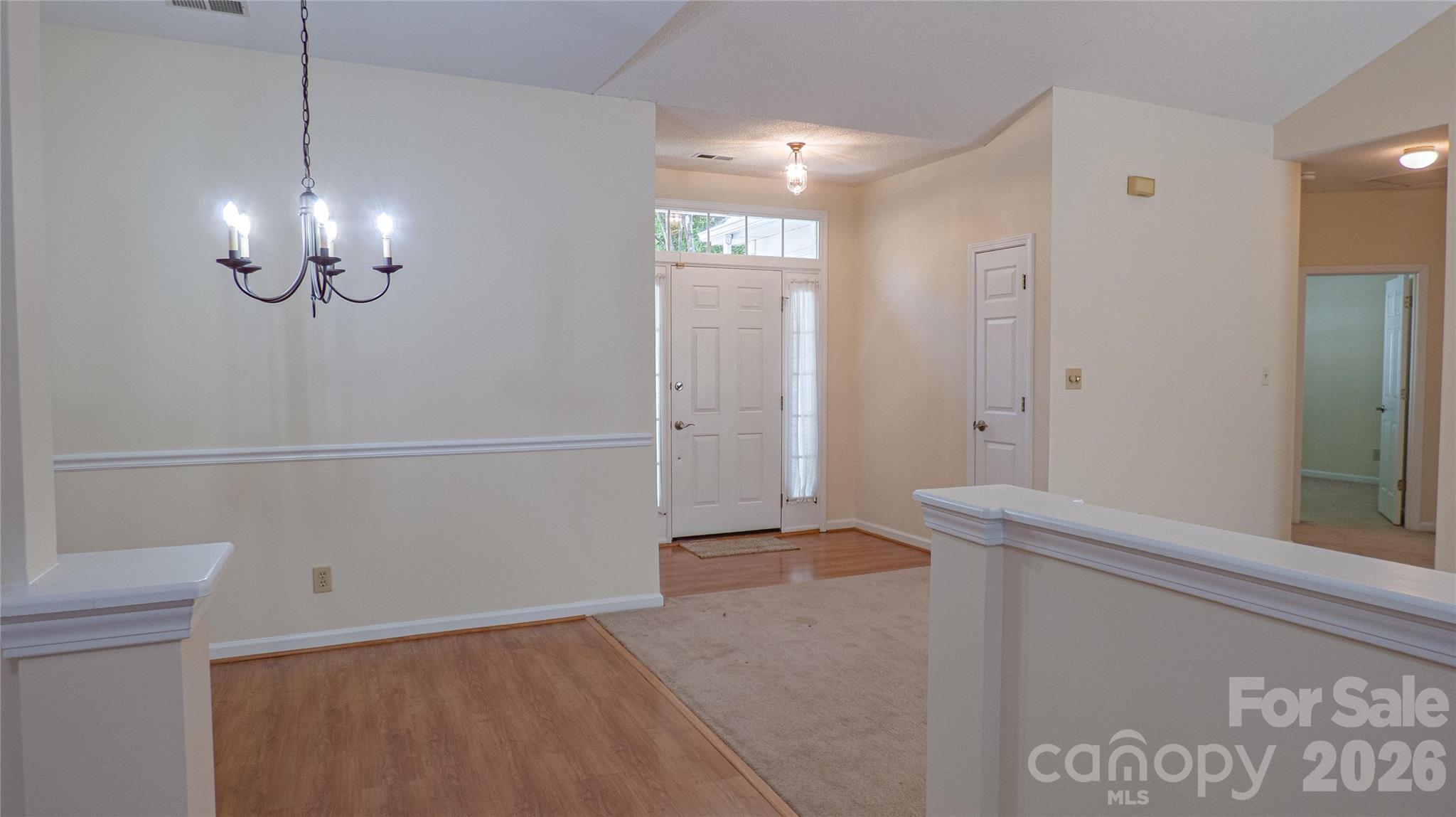 6009 Skyline Drive — Charlotte