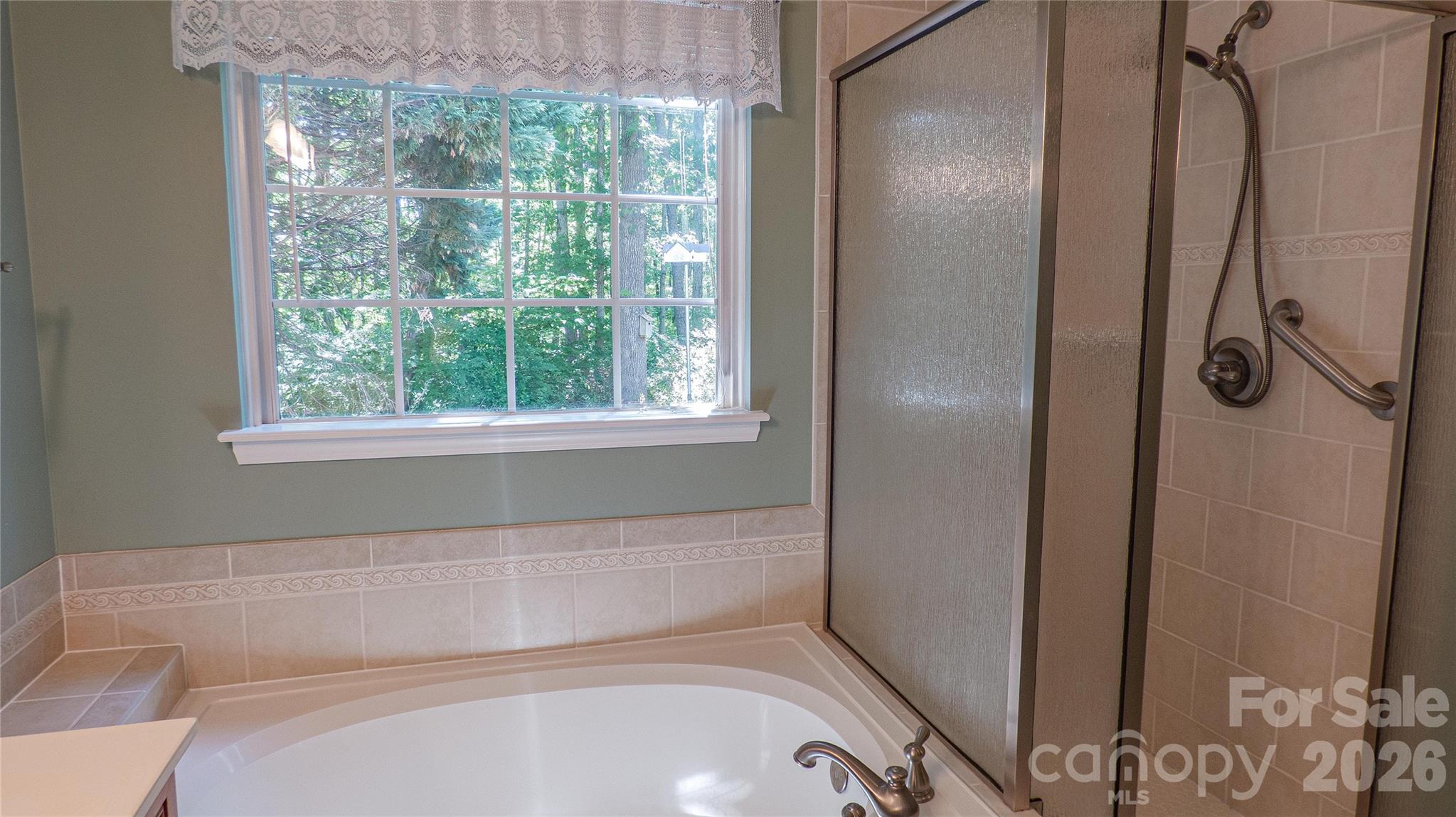 6009 Skyline Drive — Charlotte