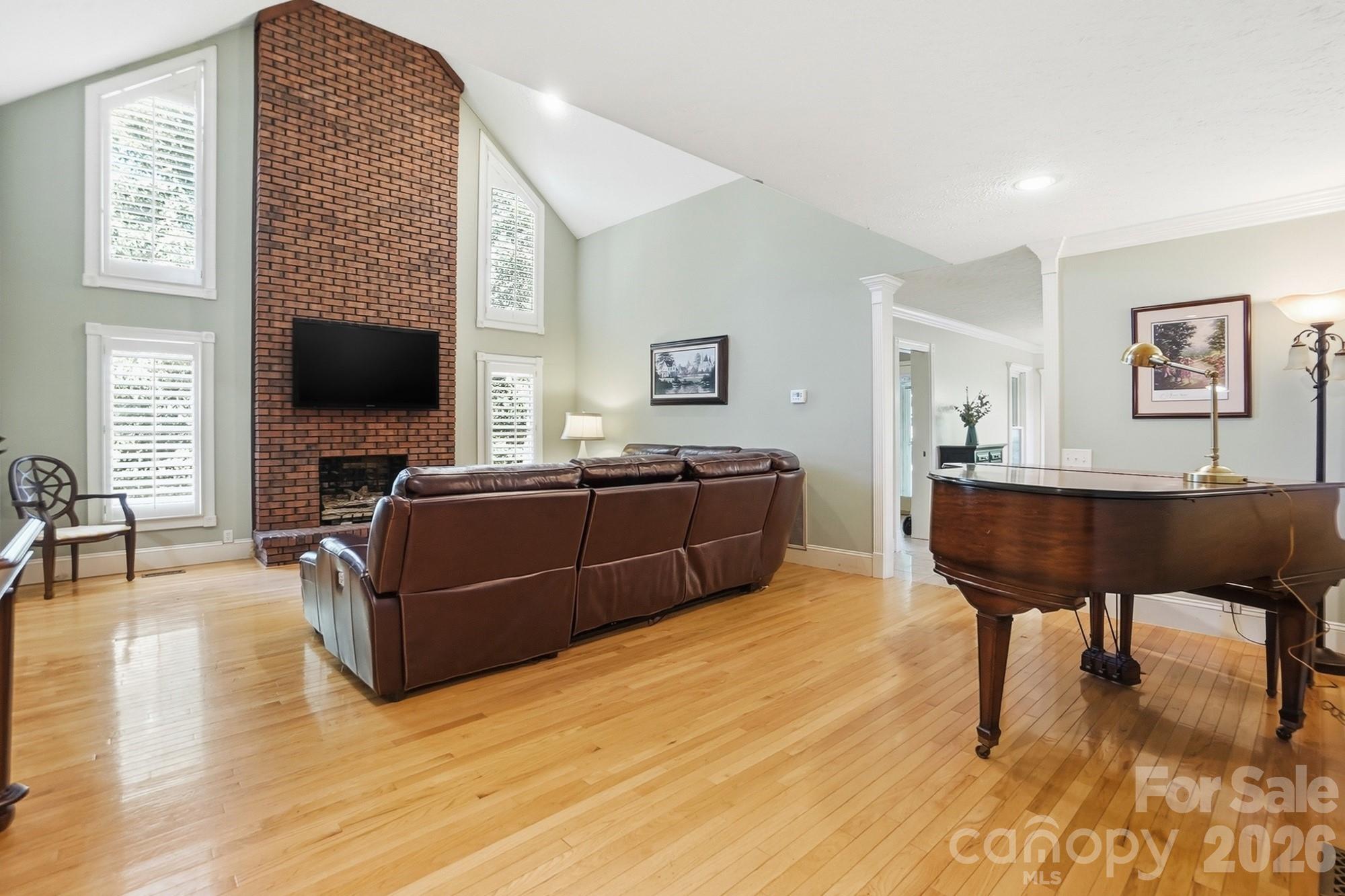 846 Windy Oaks Way — Lancaster