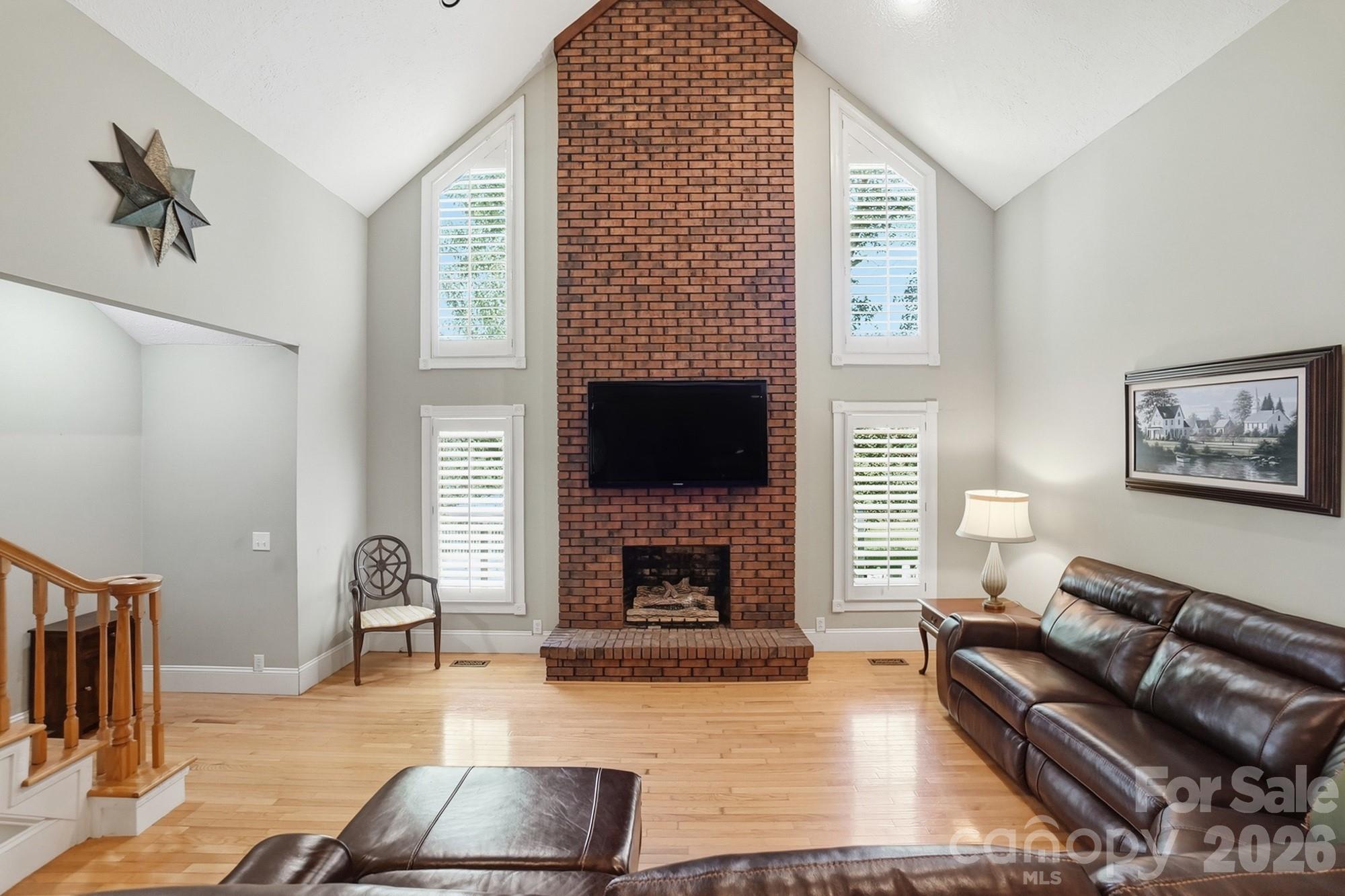 846 Windy Oaks Way — Lancaster