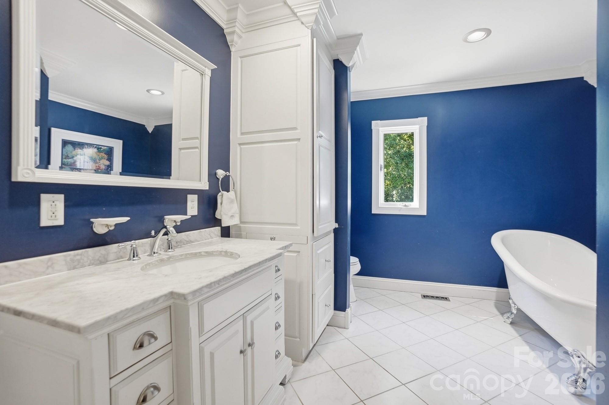 846 Windy Oaks Way — Lancaster