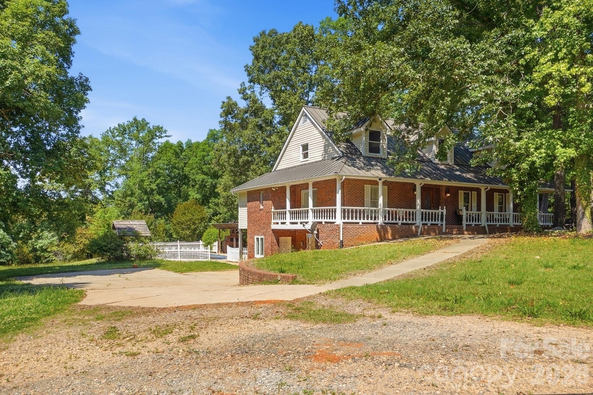 846 Windy Oaks Way — Lancaster