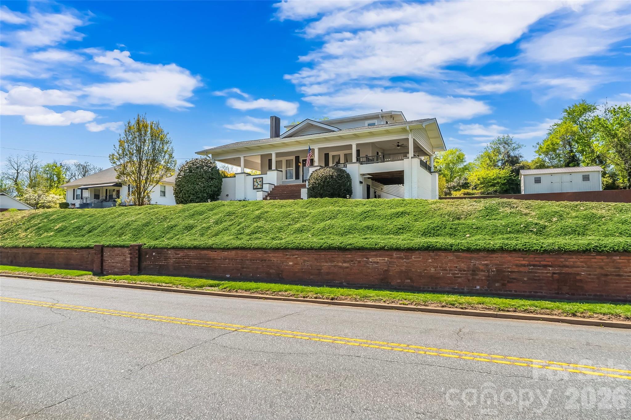 110 Burkemont Avenue — Morganton