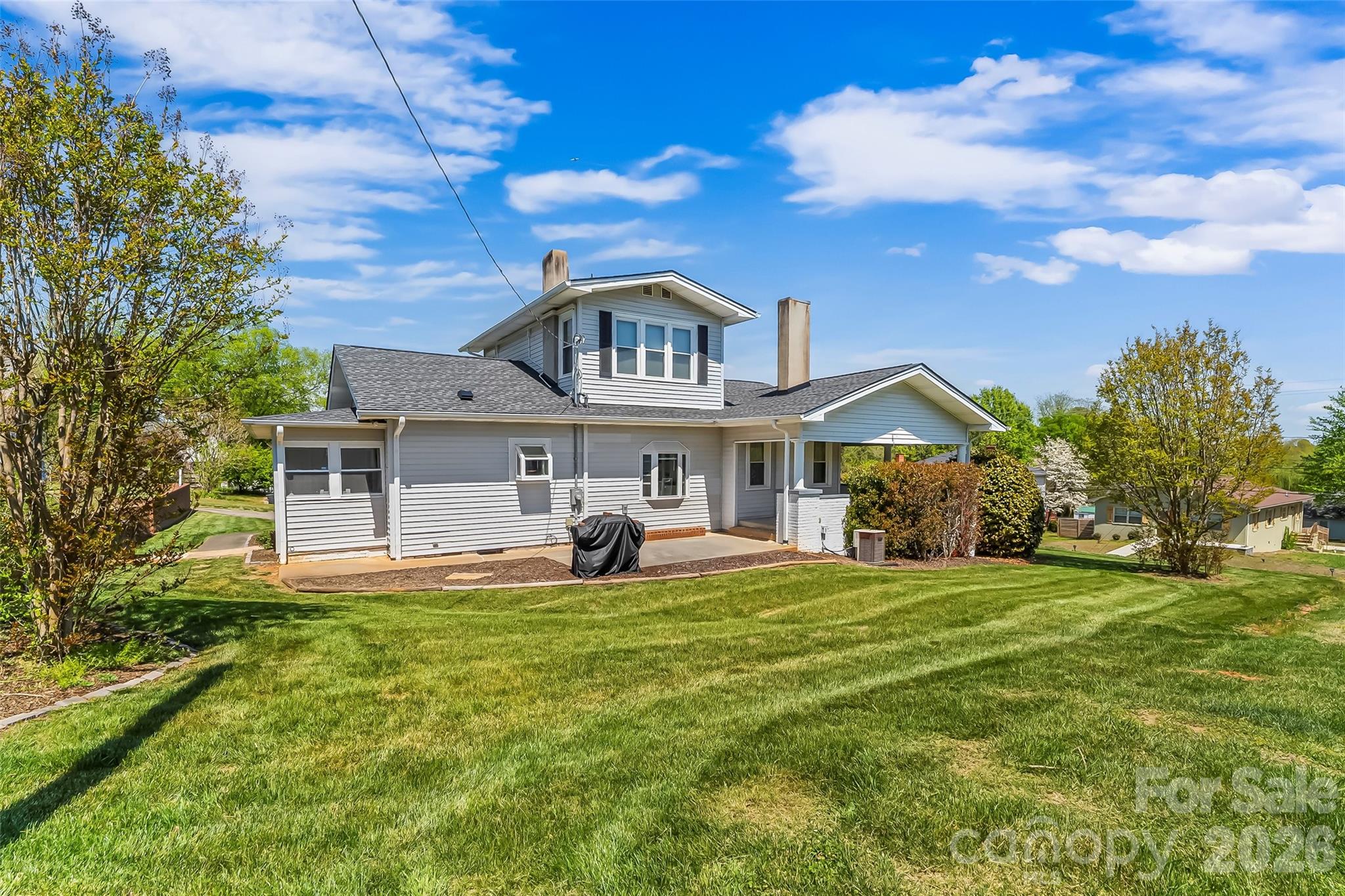 110 Burkemont Avenue — Morganton