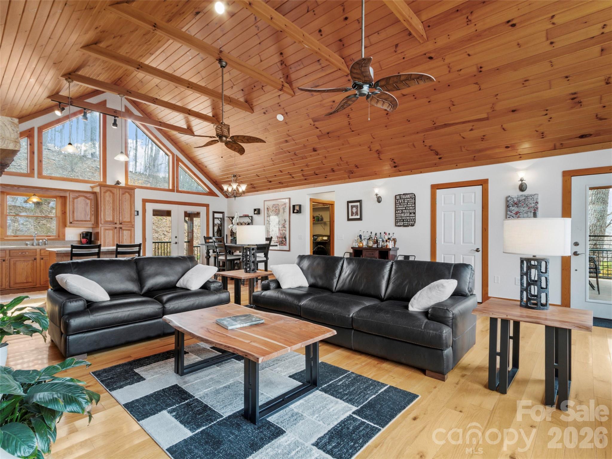 462 Little Mountain Road — Bakersville