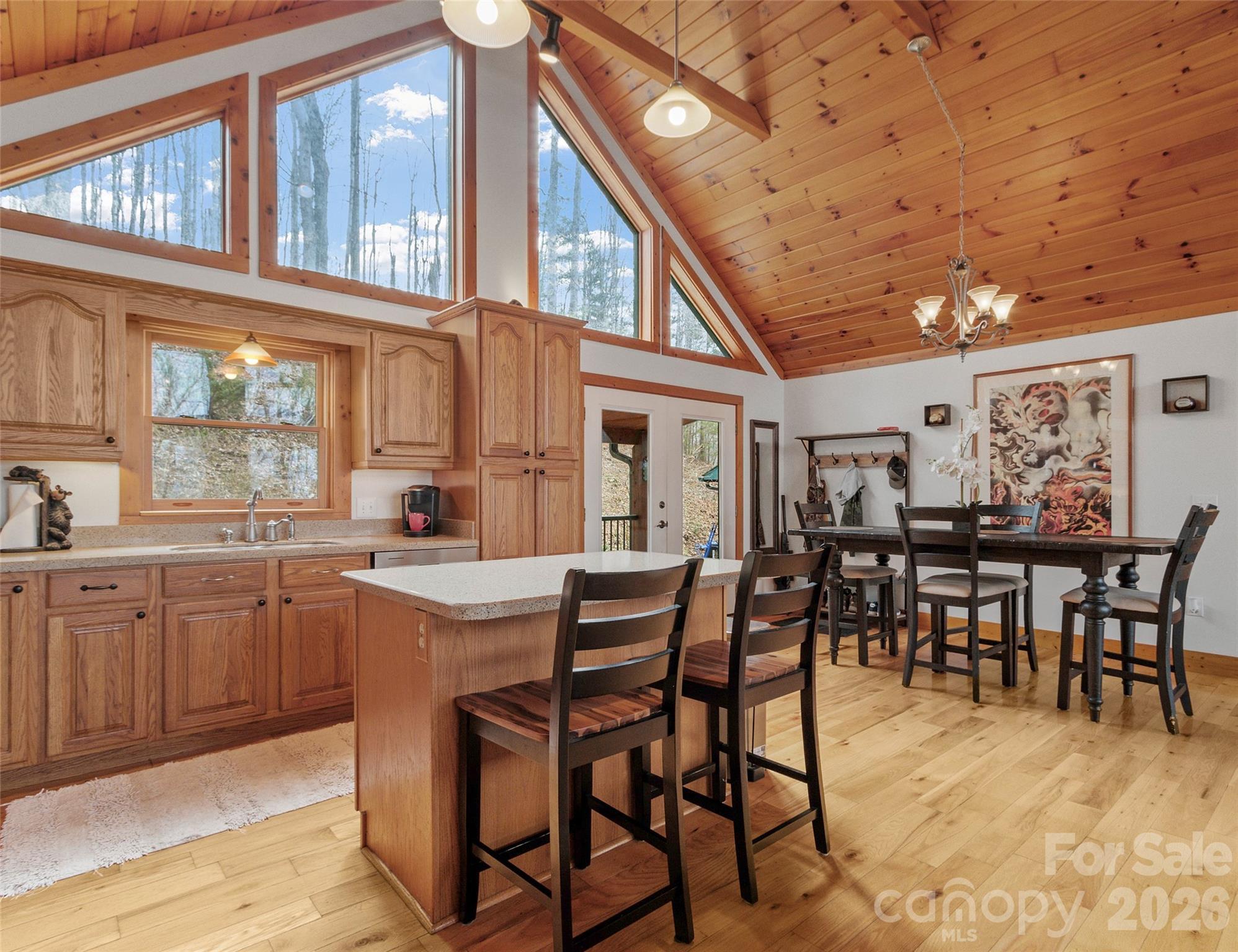 462 Little Mountain Road — Bakersville
