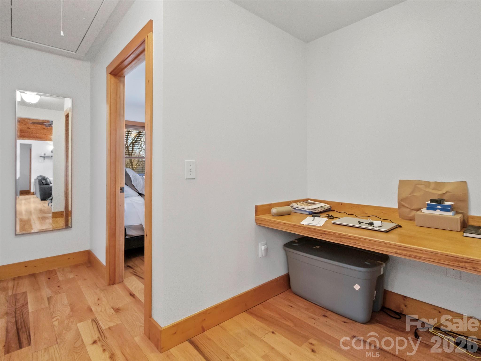 462 Little Mountain Road — Bakersville