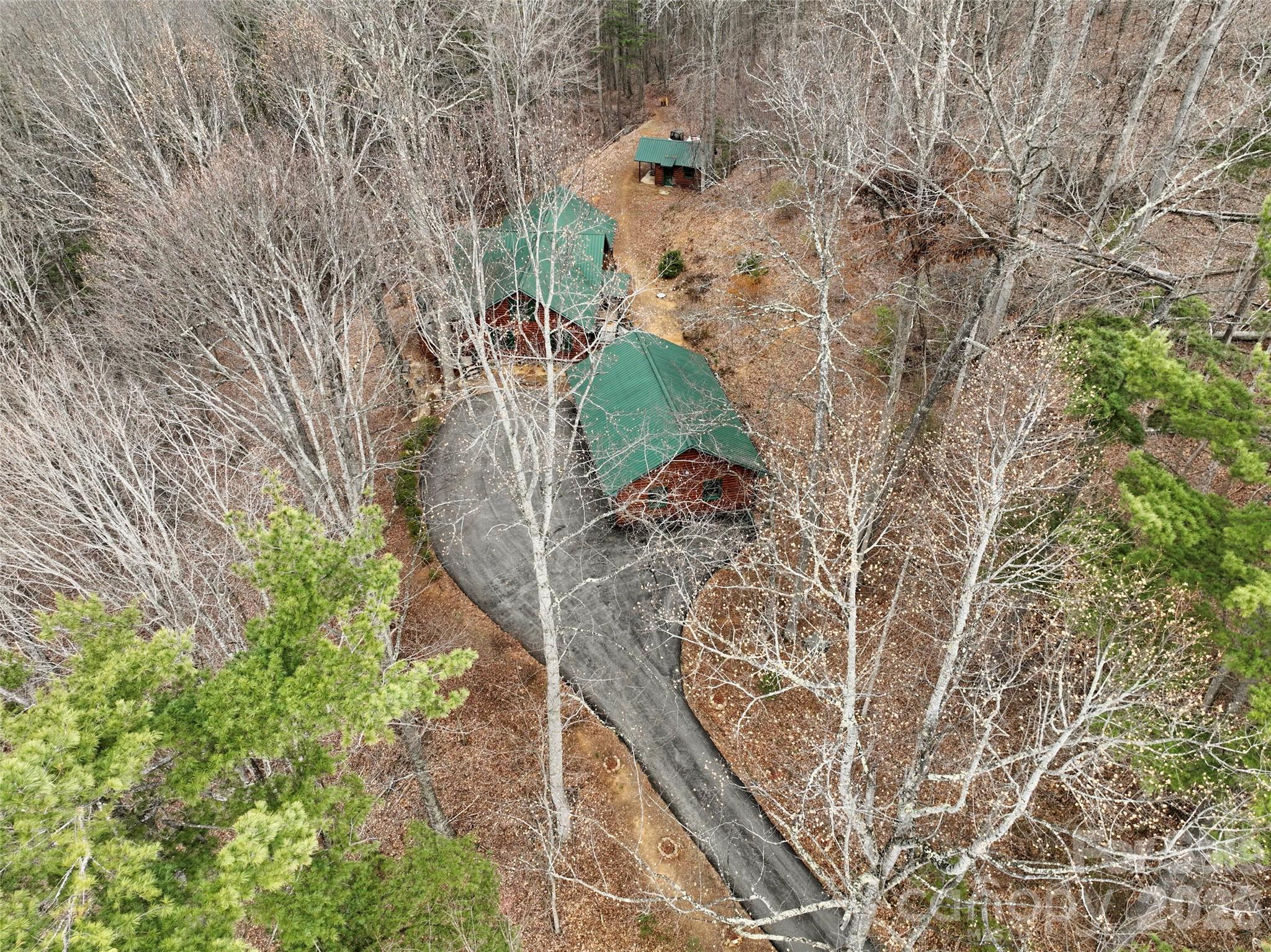 462 Little Mountain Road — Bakersville