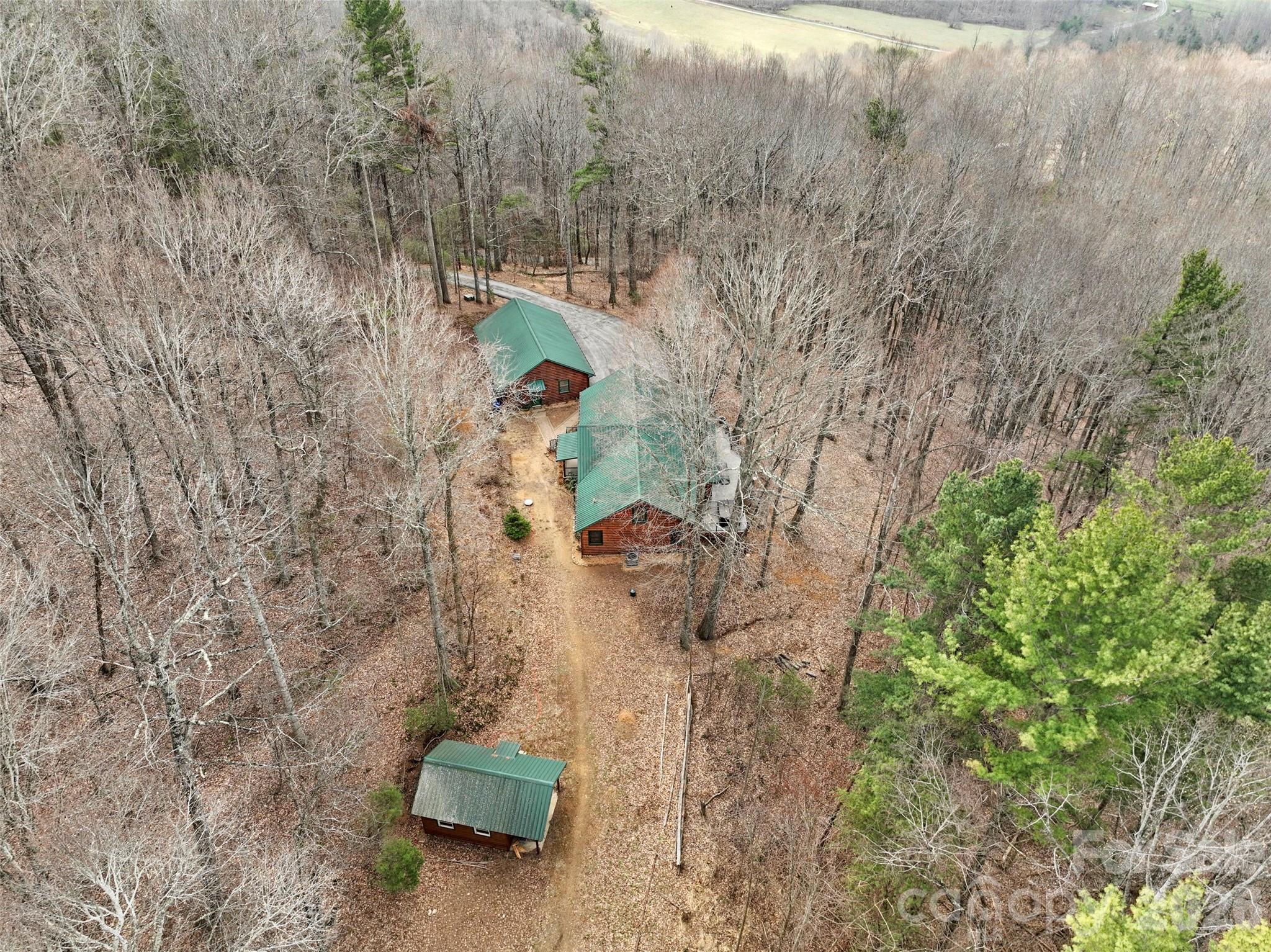 462 Little Mountain Road — Bakersville