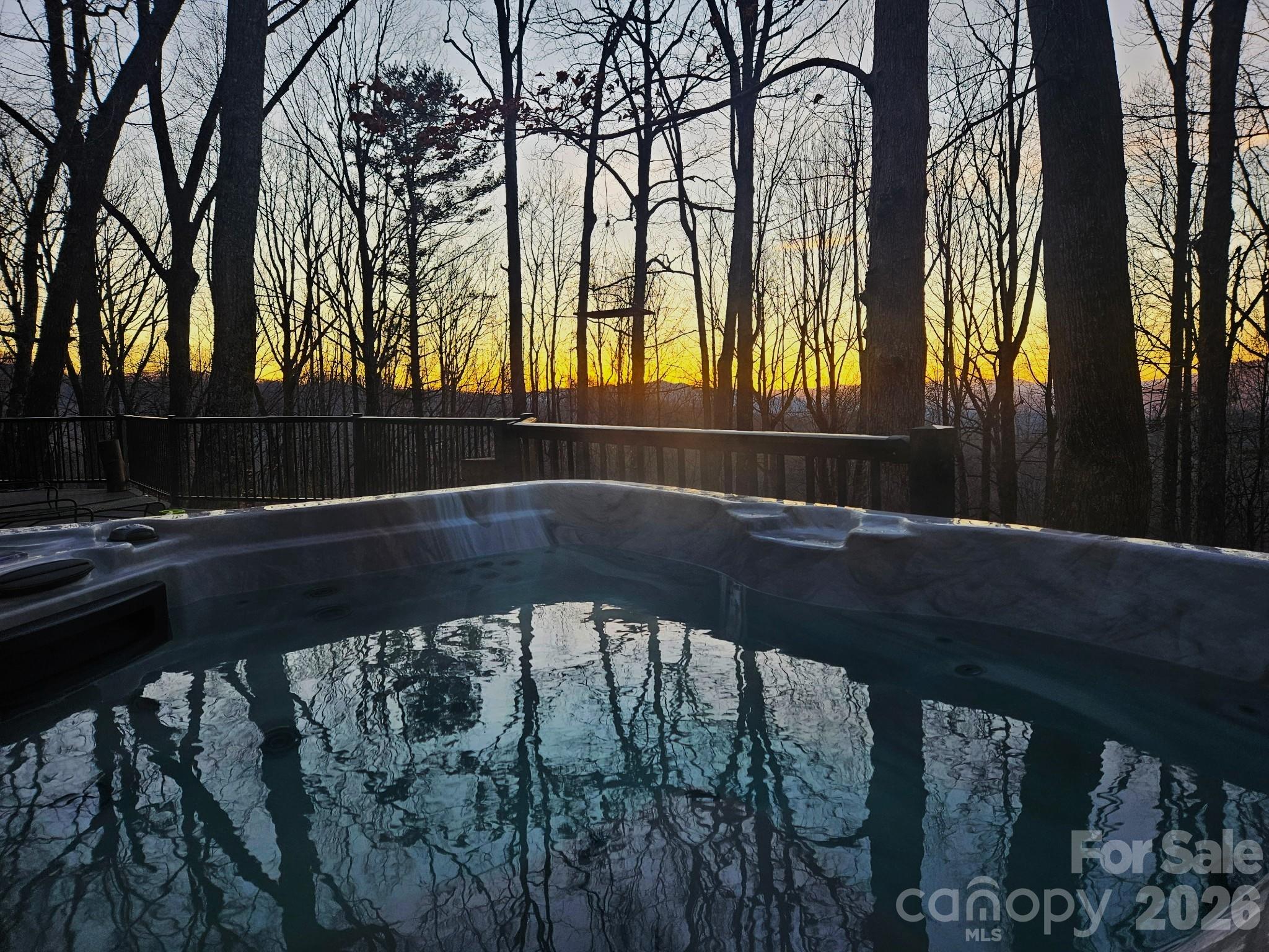 462 Little Mountain Road — Bakersville
