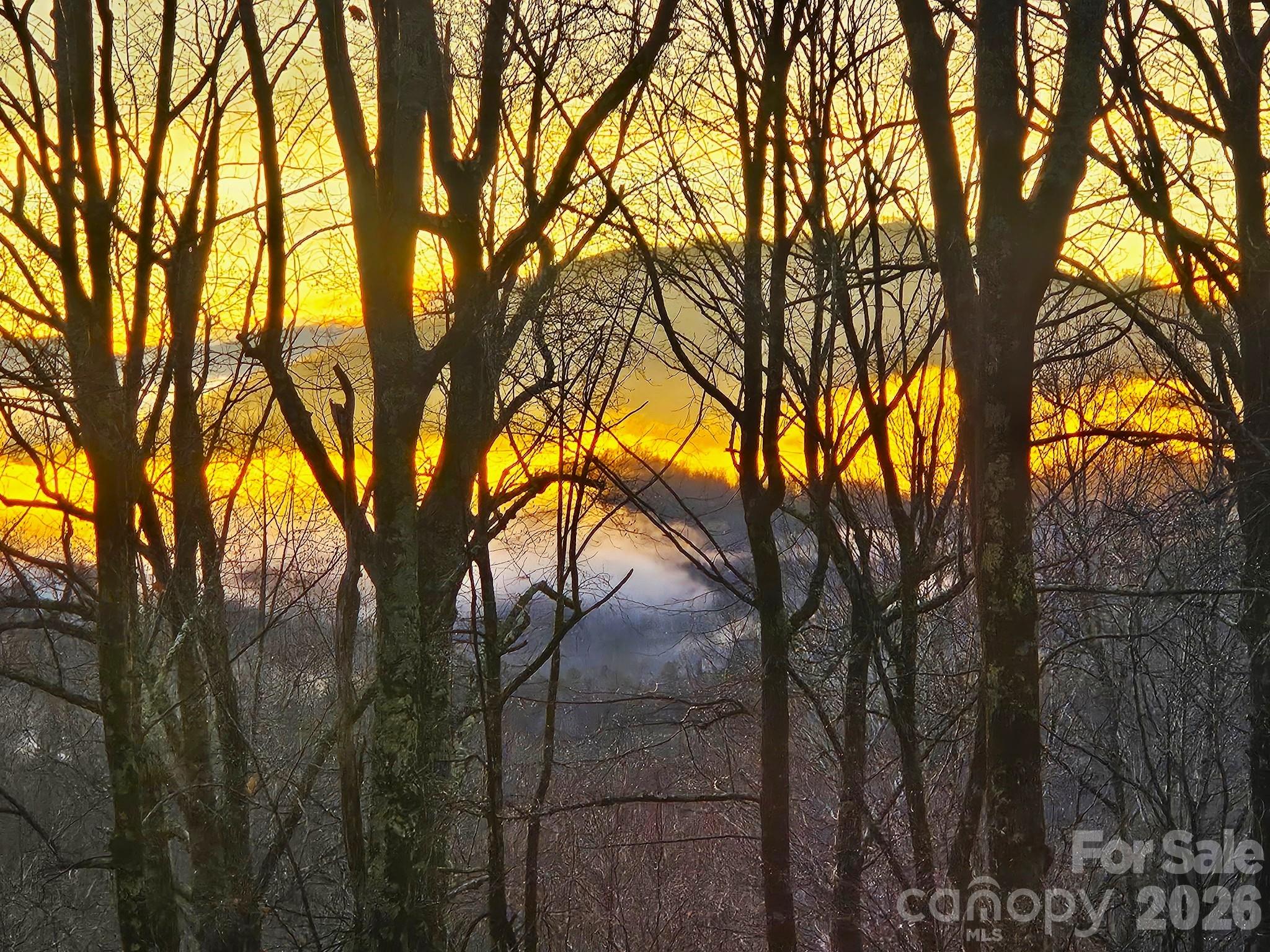 462 Little Mountain Road — Bakersville
