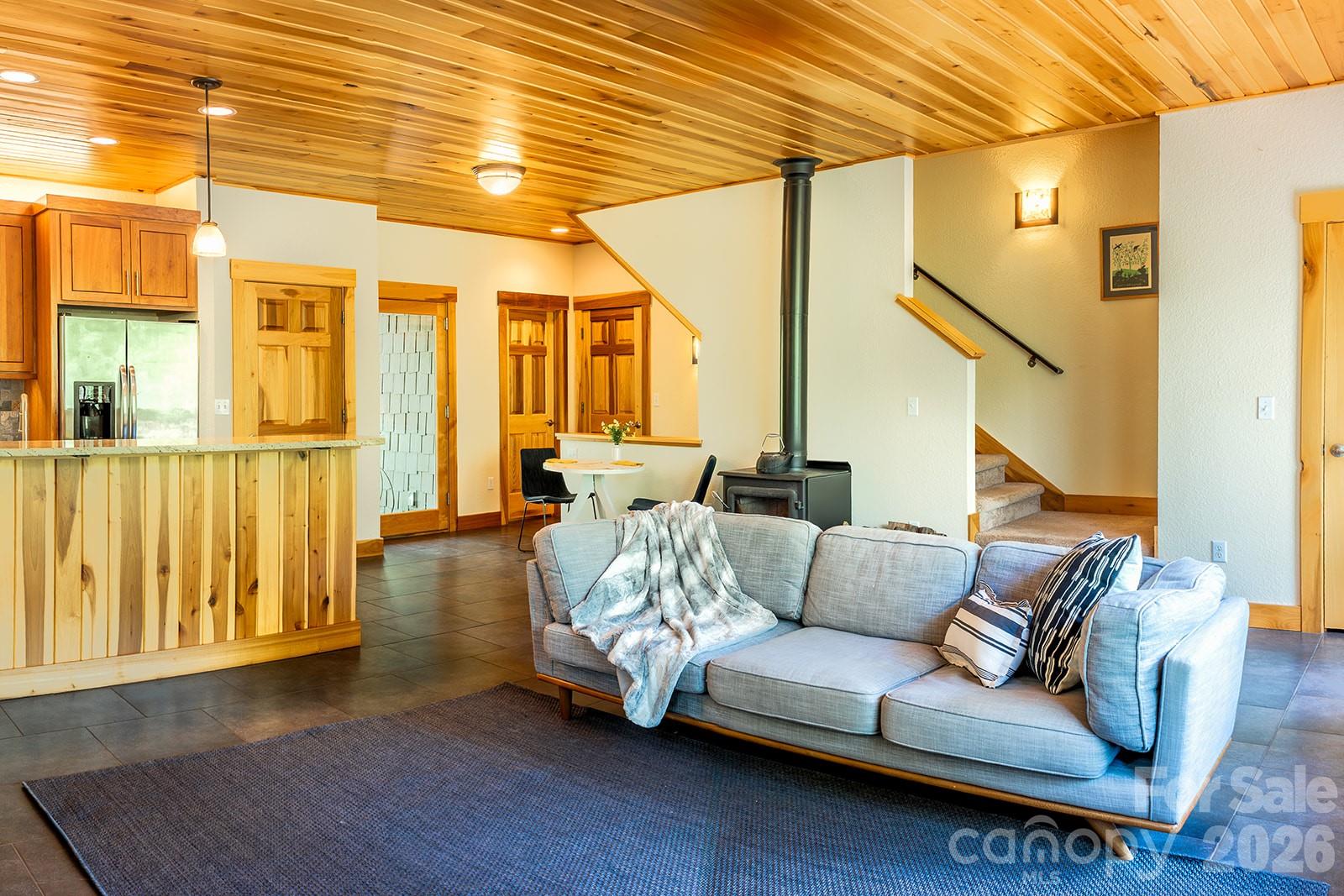 26 Robinson Creek Road — Asheville