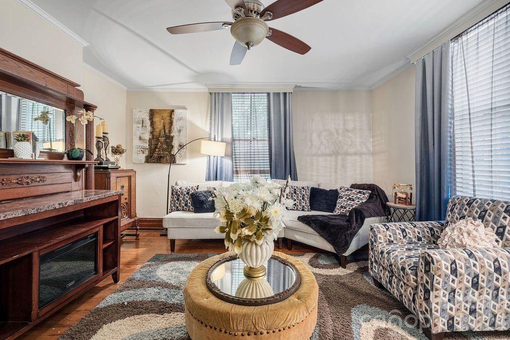 427 Davie Avenue — Statesville