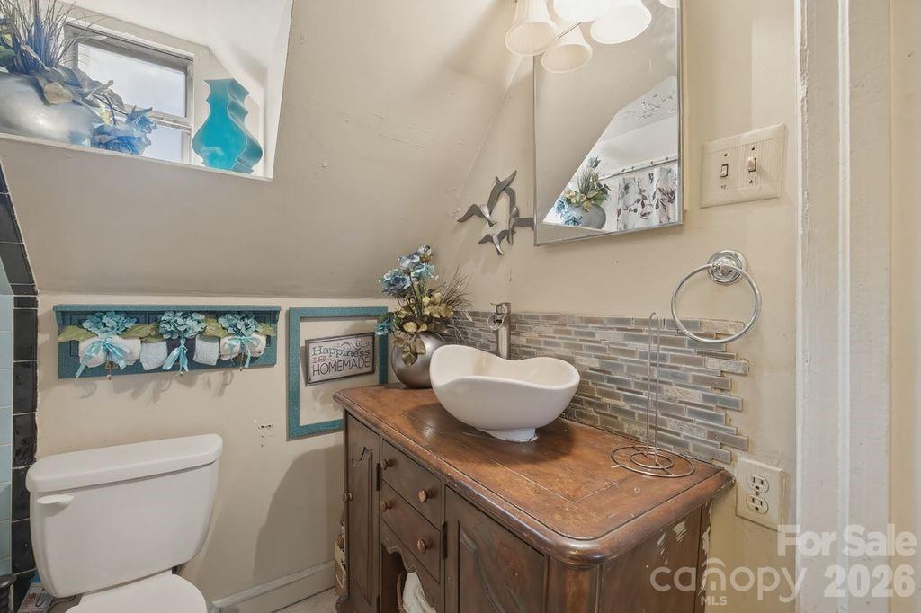 427 Davie Avenue — Statesville