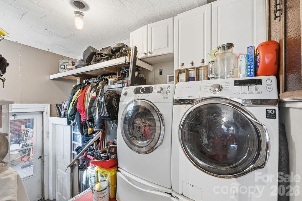 427 Davie Avenue — Statesville