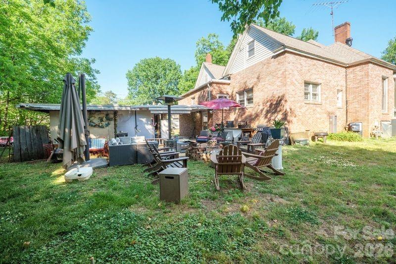 427 Davie Avenue — Statesville