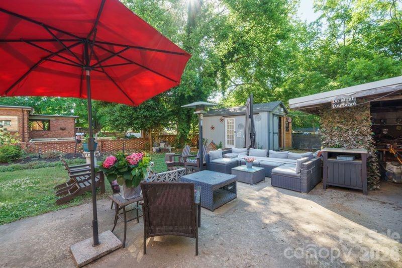 427 Davie Avenue — Statesville
