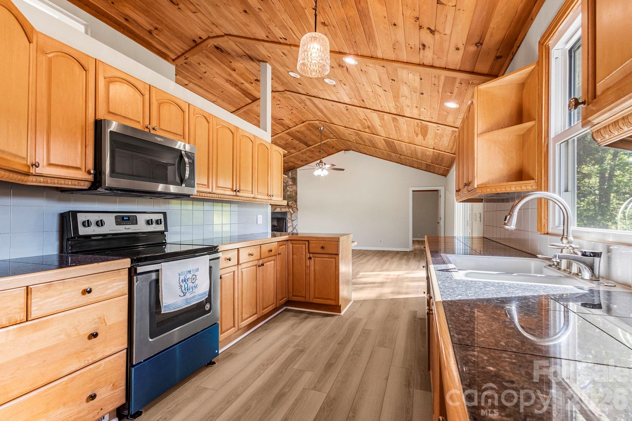 6691 Love Point Road — Denver
