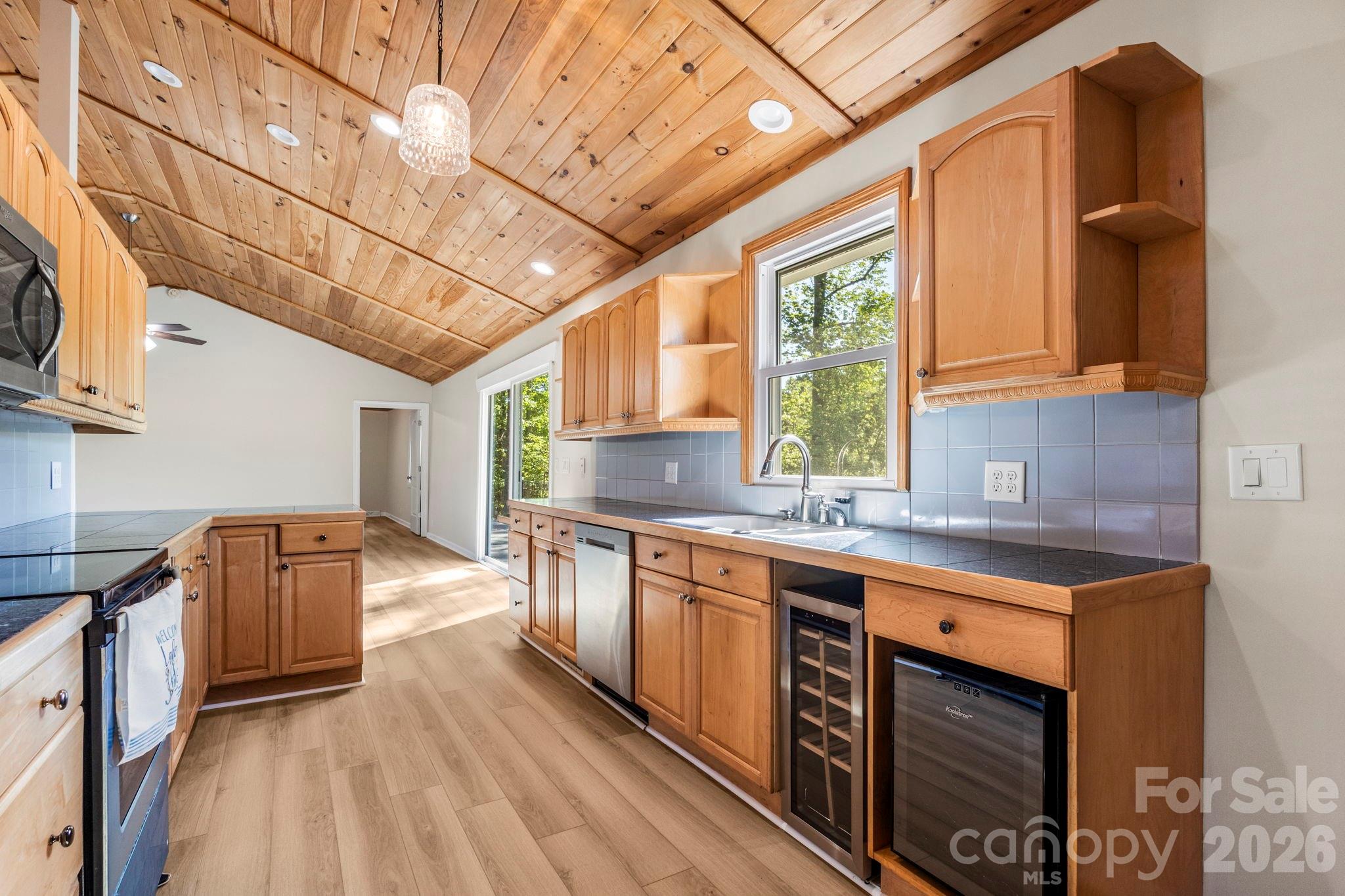6691 Love Point Road — Denver
