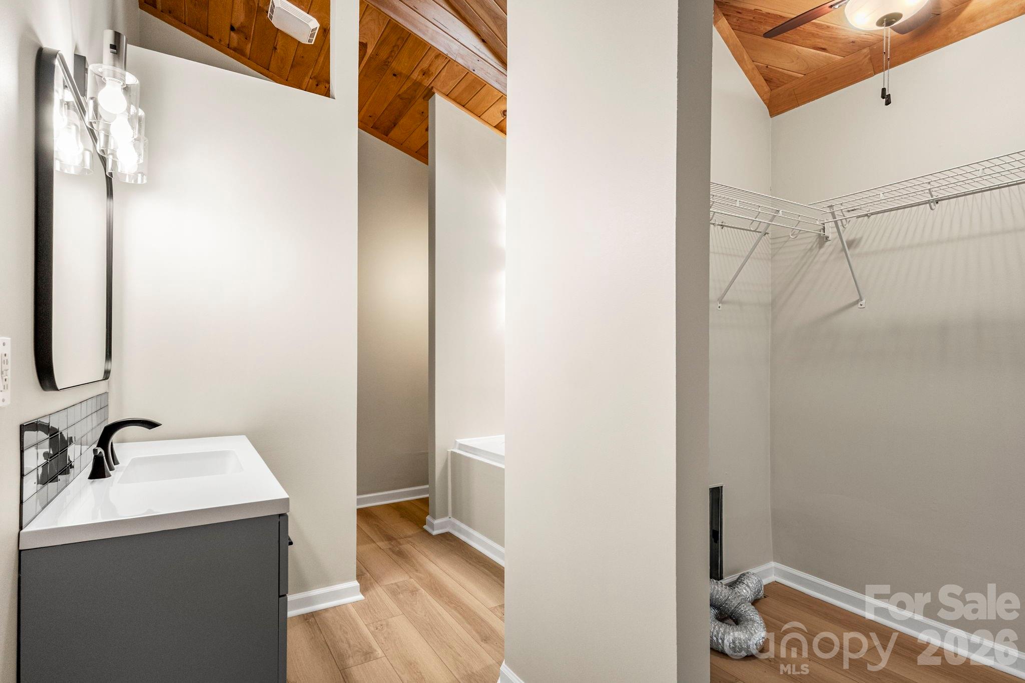 6691 Love Point Road — Denver