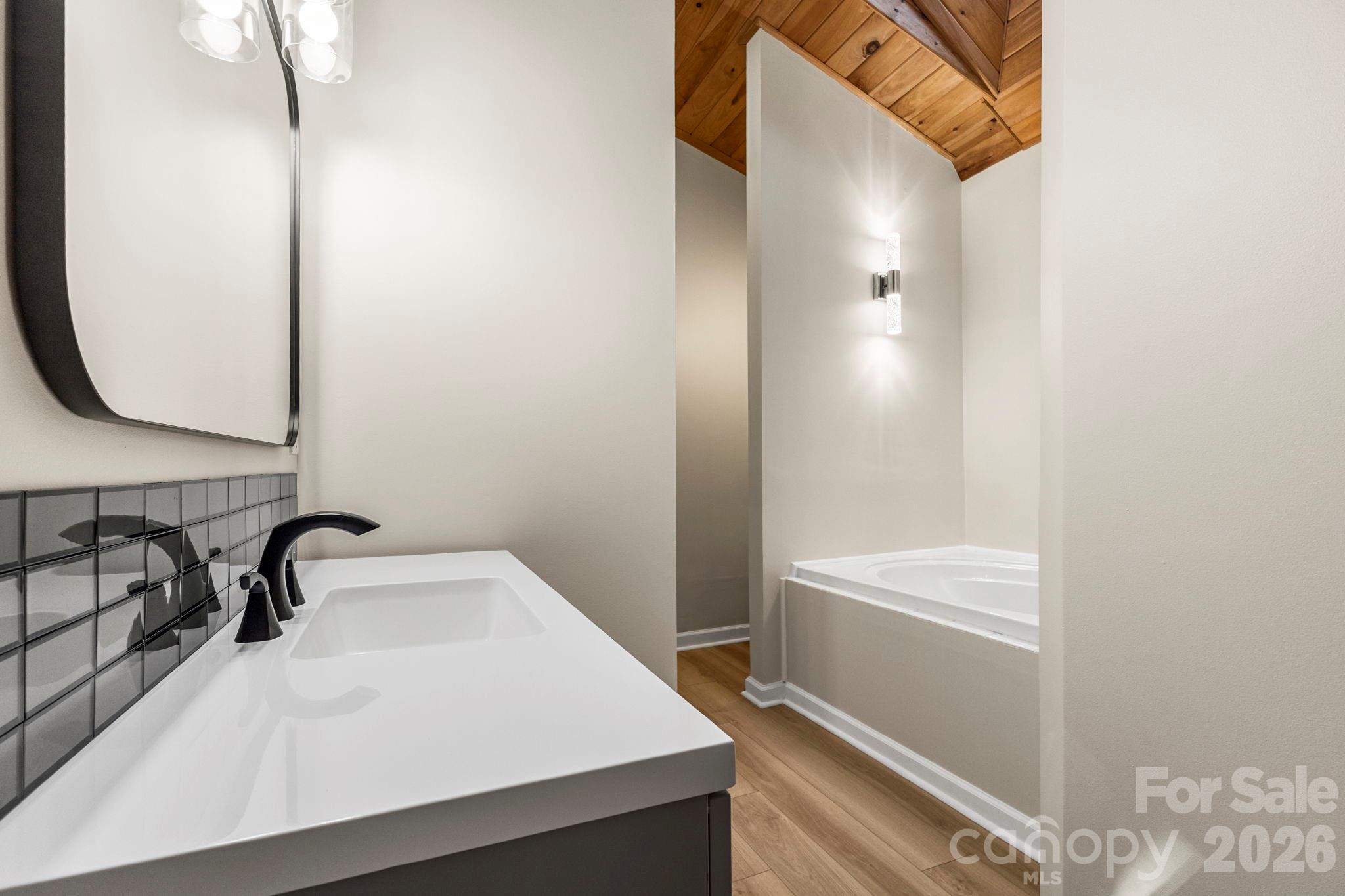 6691 Love Point Road — Denver