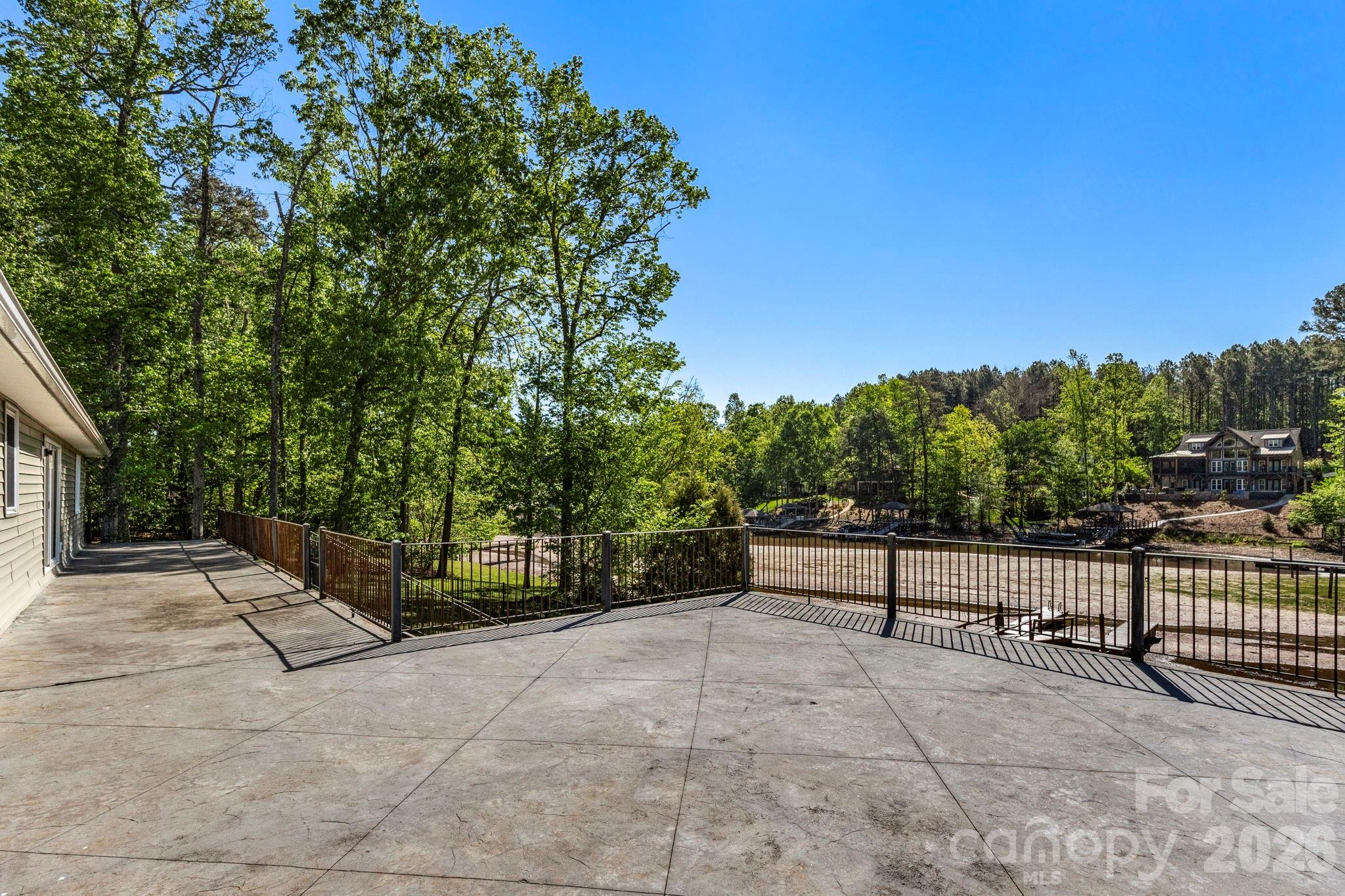 6691 Love Point Road — Denver