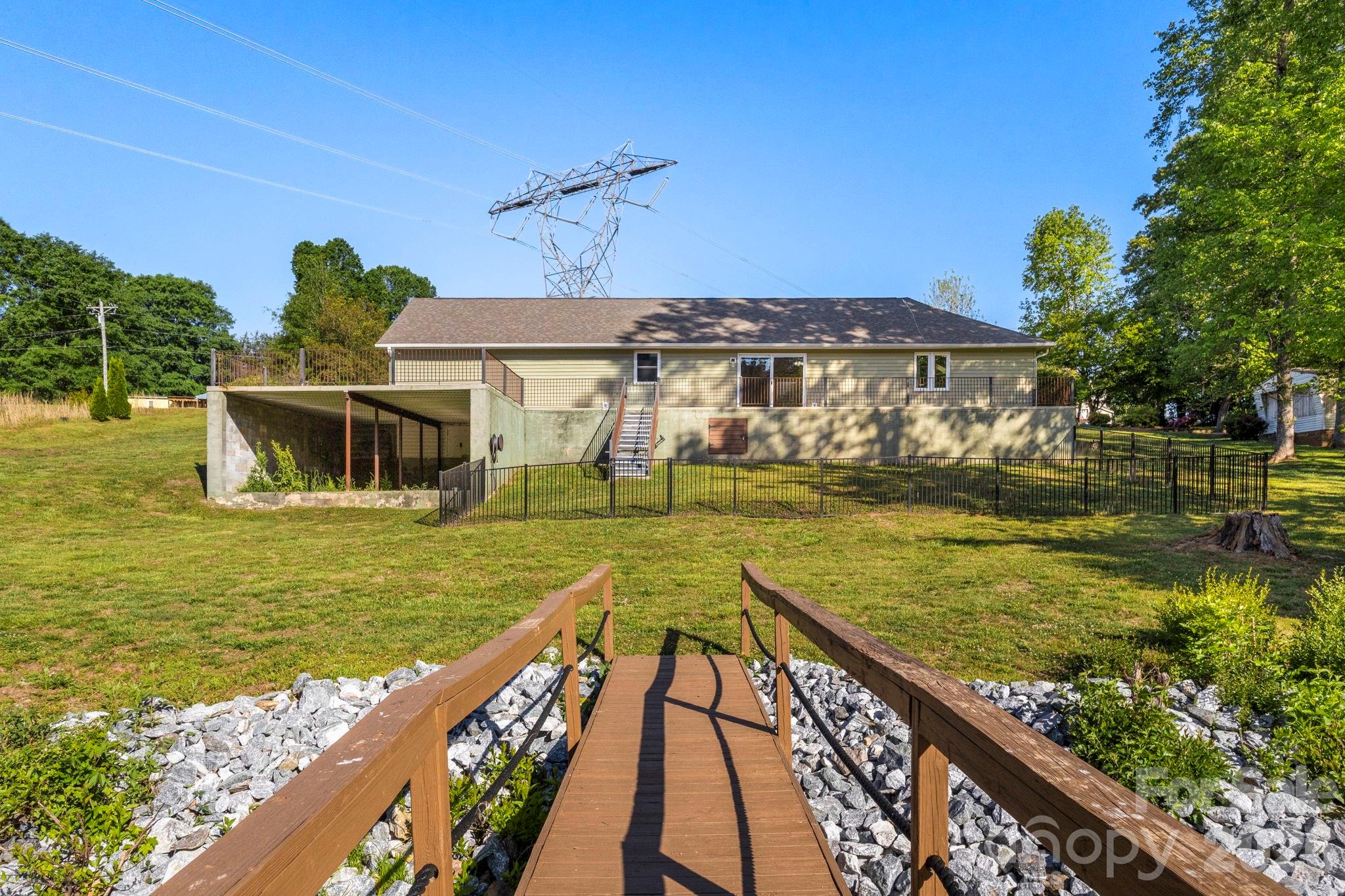 6691 Love Point Road — Denver