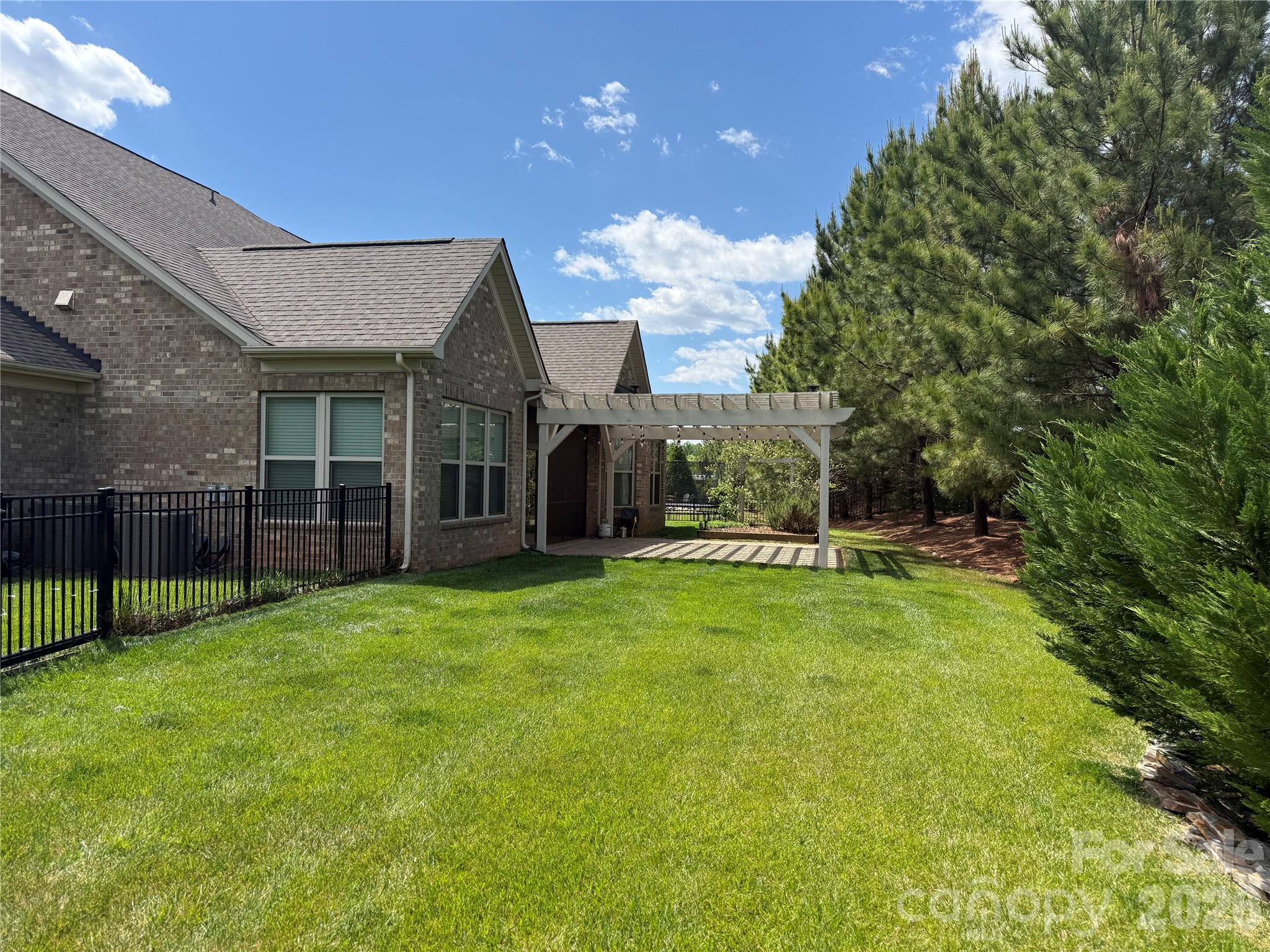 401 Hollyhock Drive — Weddington