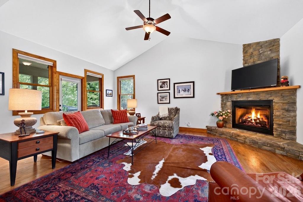 24 Triple Fairways Drive — Hendersonville