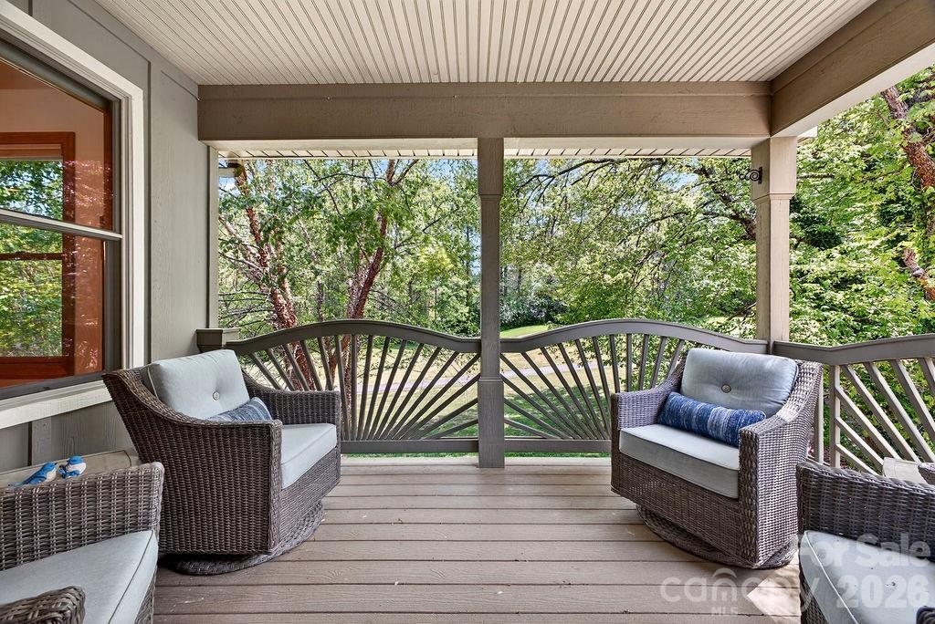 24 Triple Fairways Drive — Hendersonville