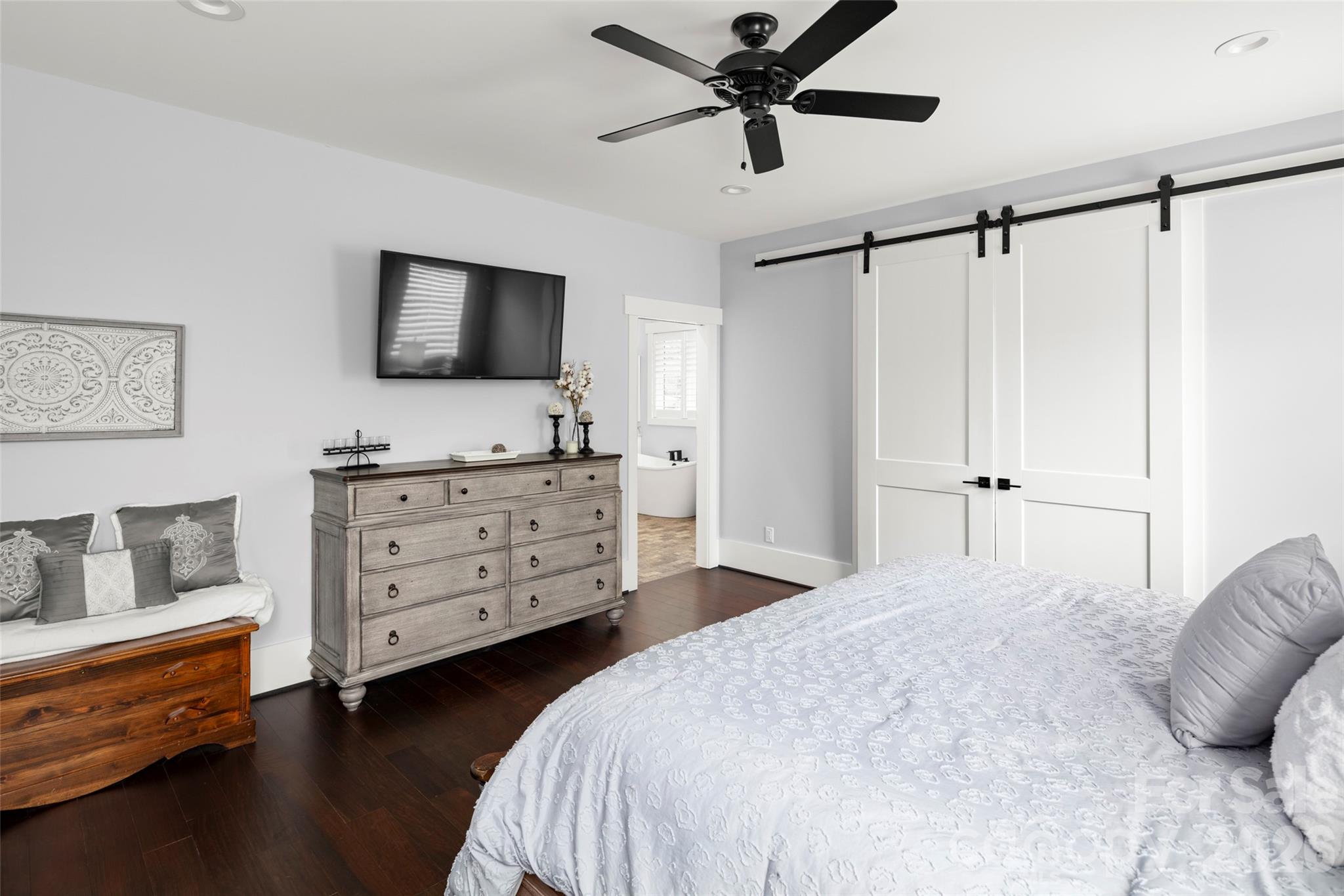 231 Tower Circle — Hendersonville