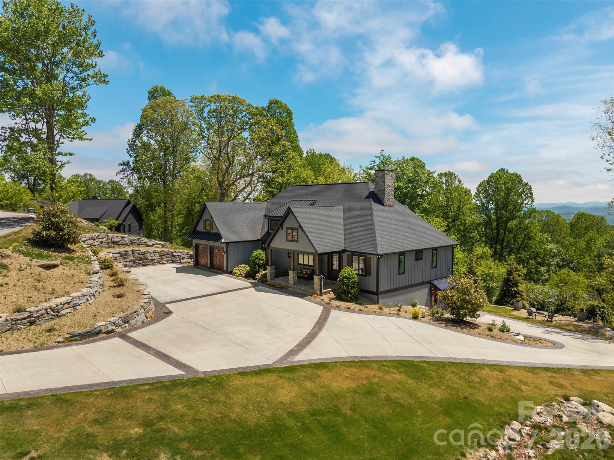 231 Tower Circle — Hendersonville