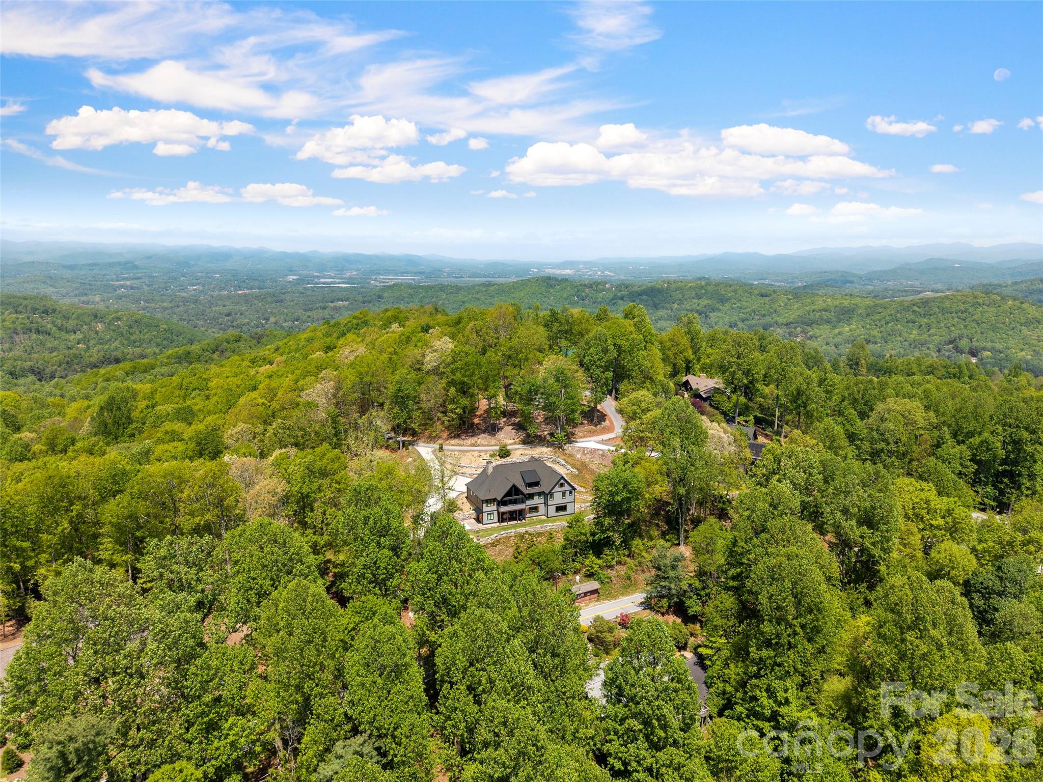 231 Tower Circle — Hendersonville