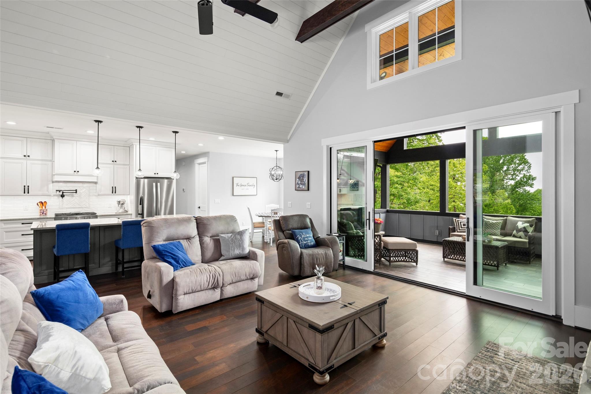 231 Tower Circle — Hendersonville