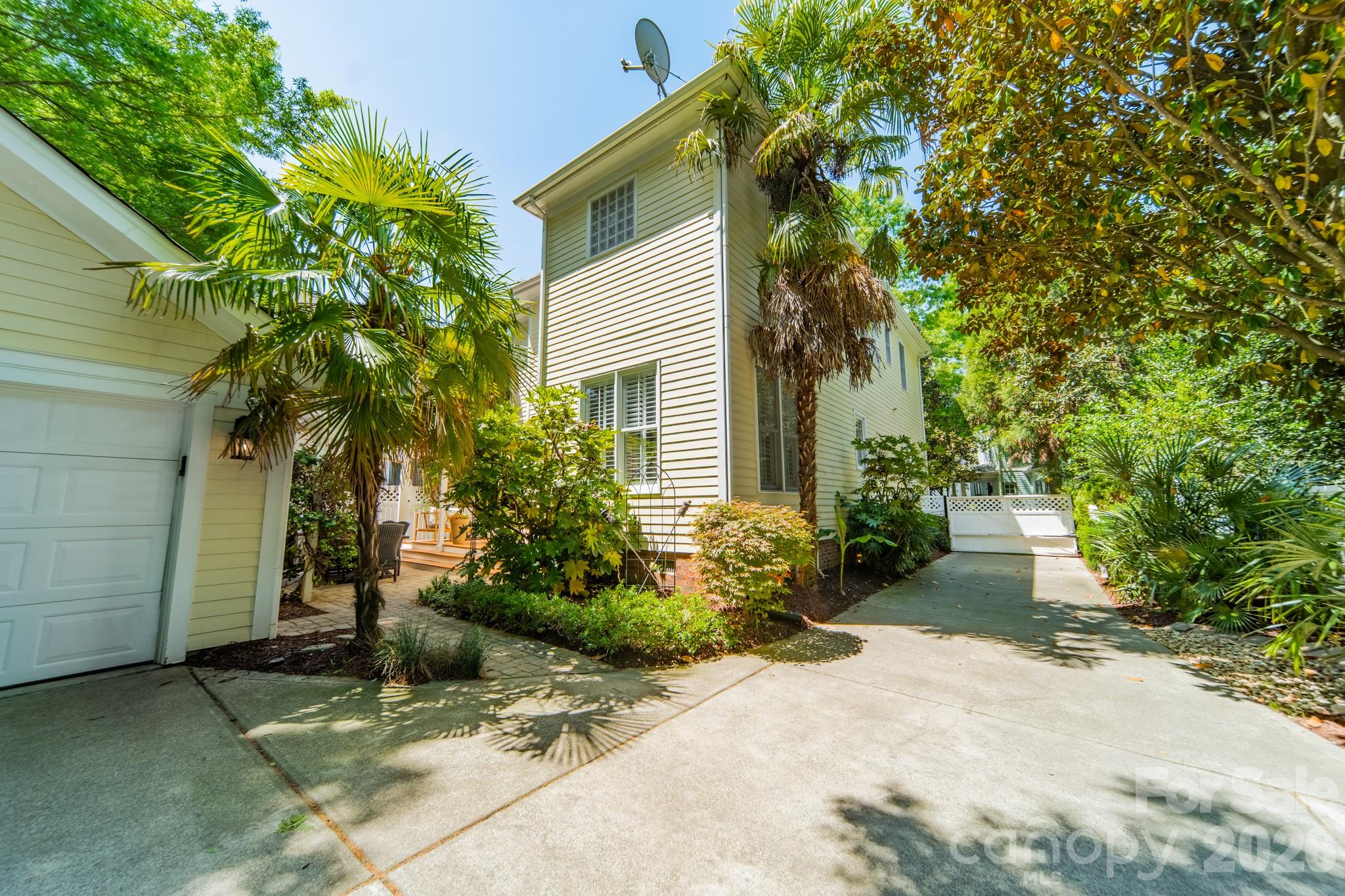 6121 Caseys Side Way — Fort Mill