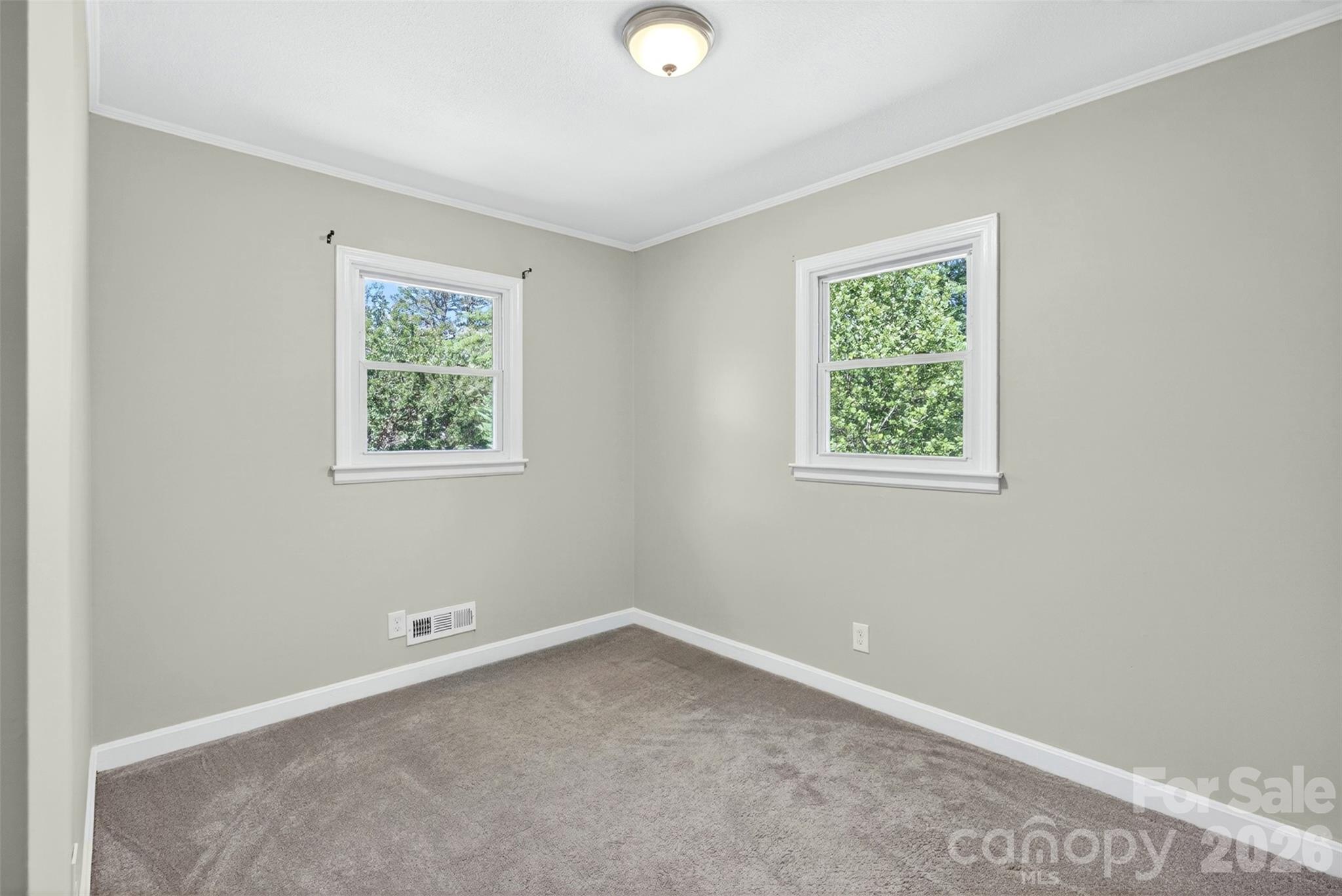 4853 S Main Street — Cowpens
