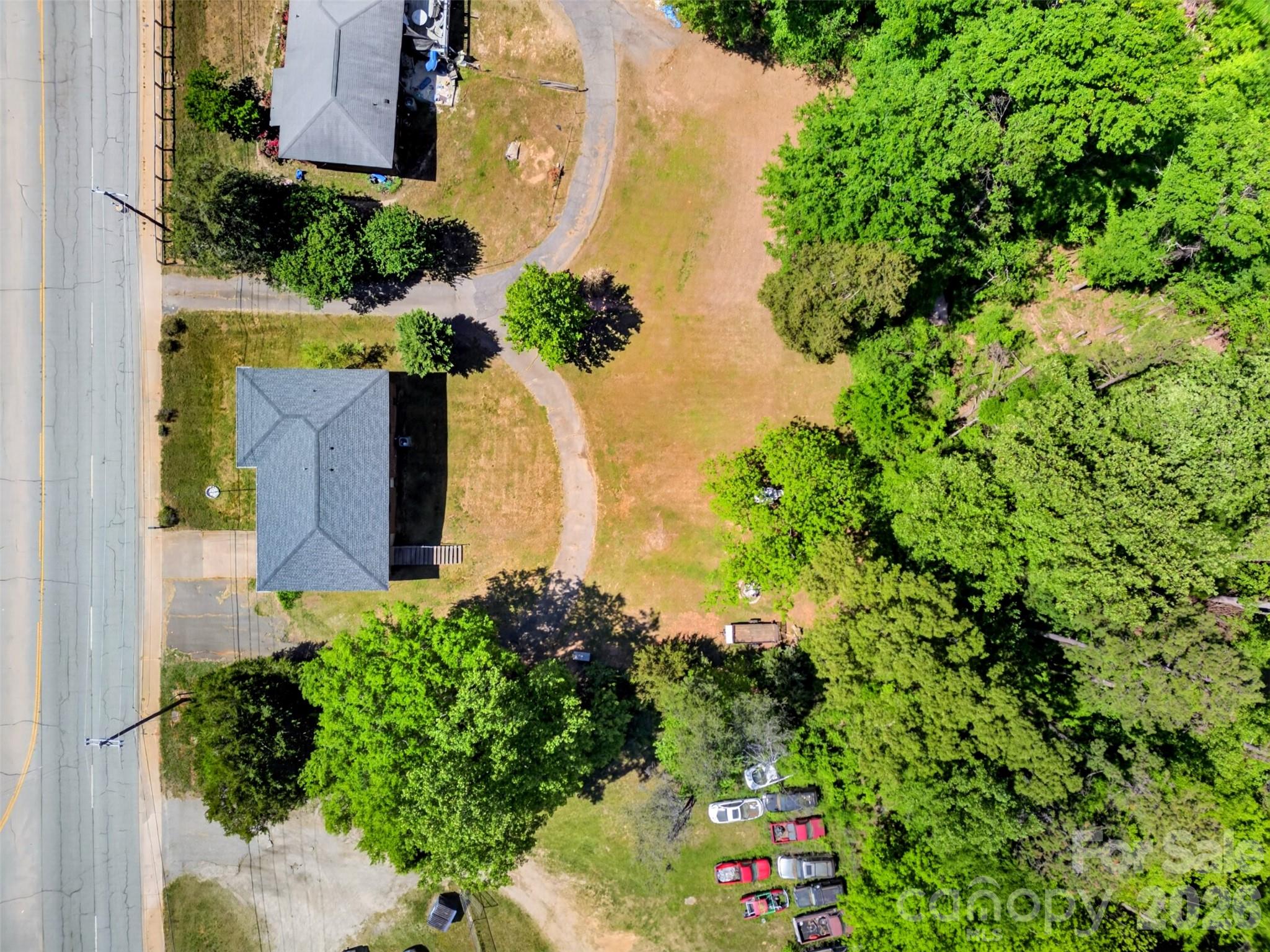 4853 S Main Street — Cowpens