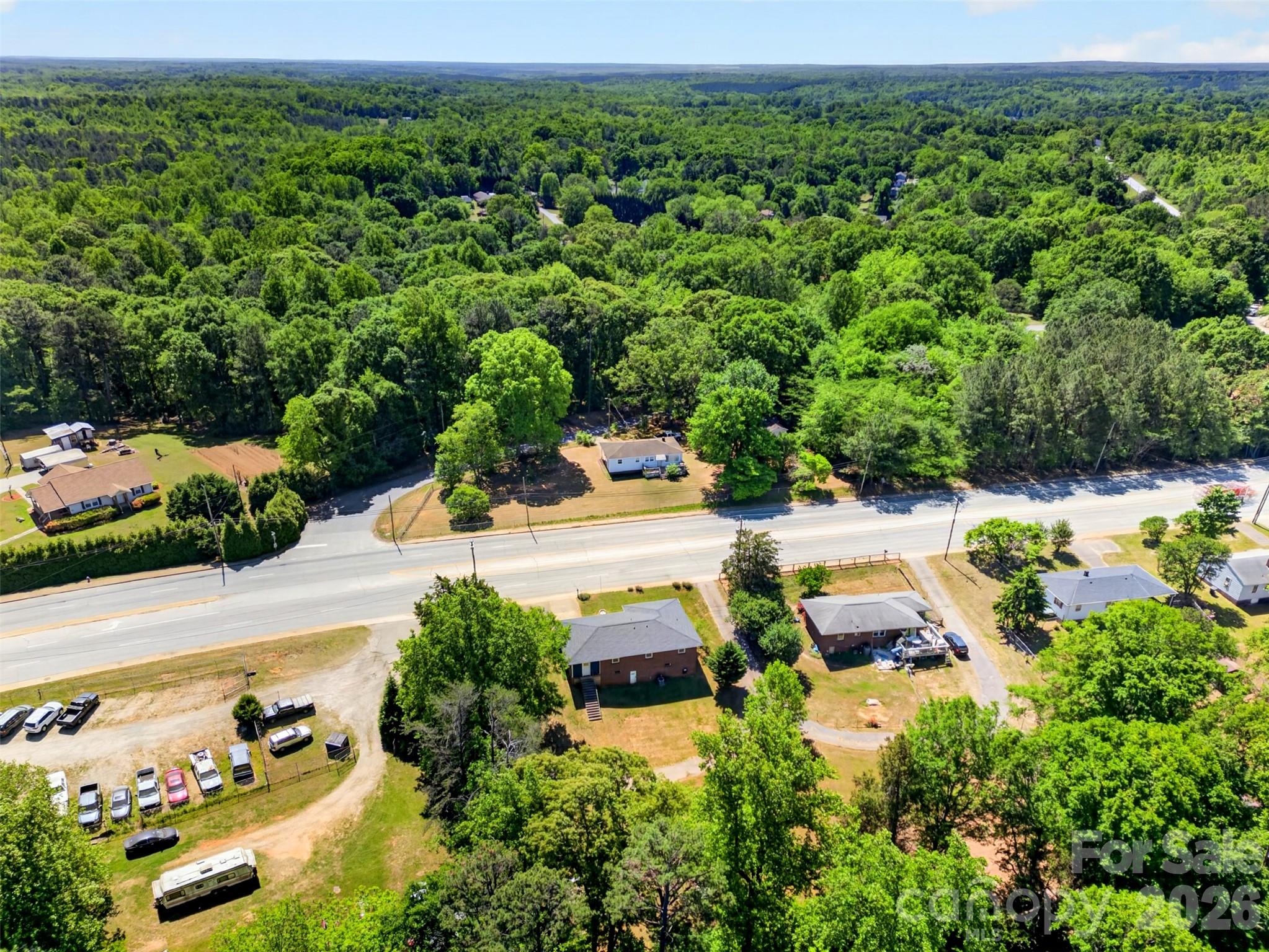 4853 S Main Street — Cowpens