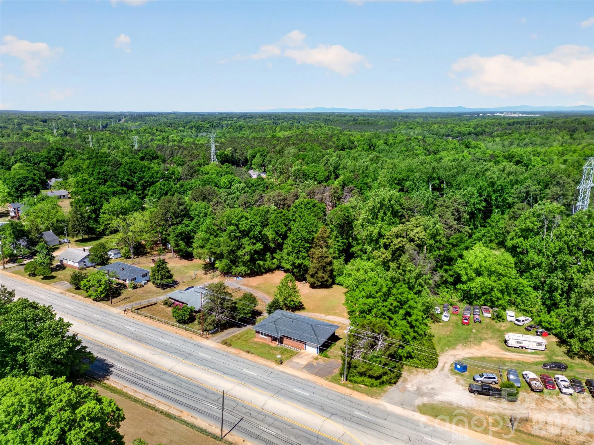 4853 S Main Street — Cowpens