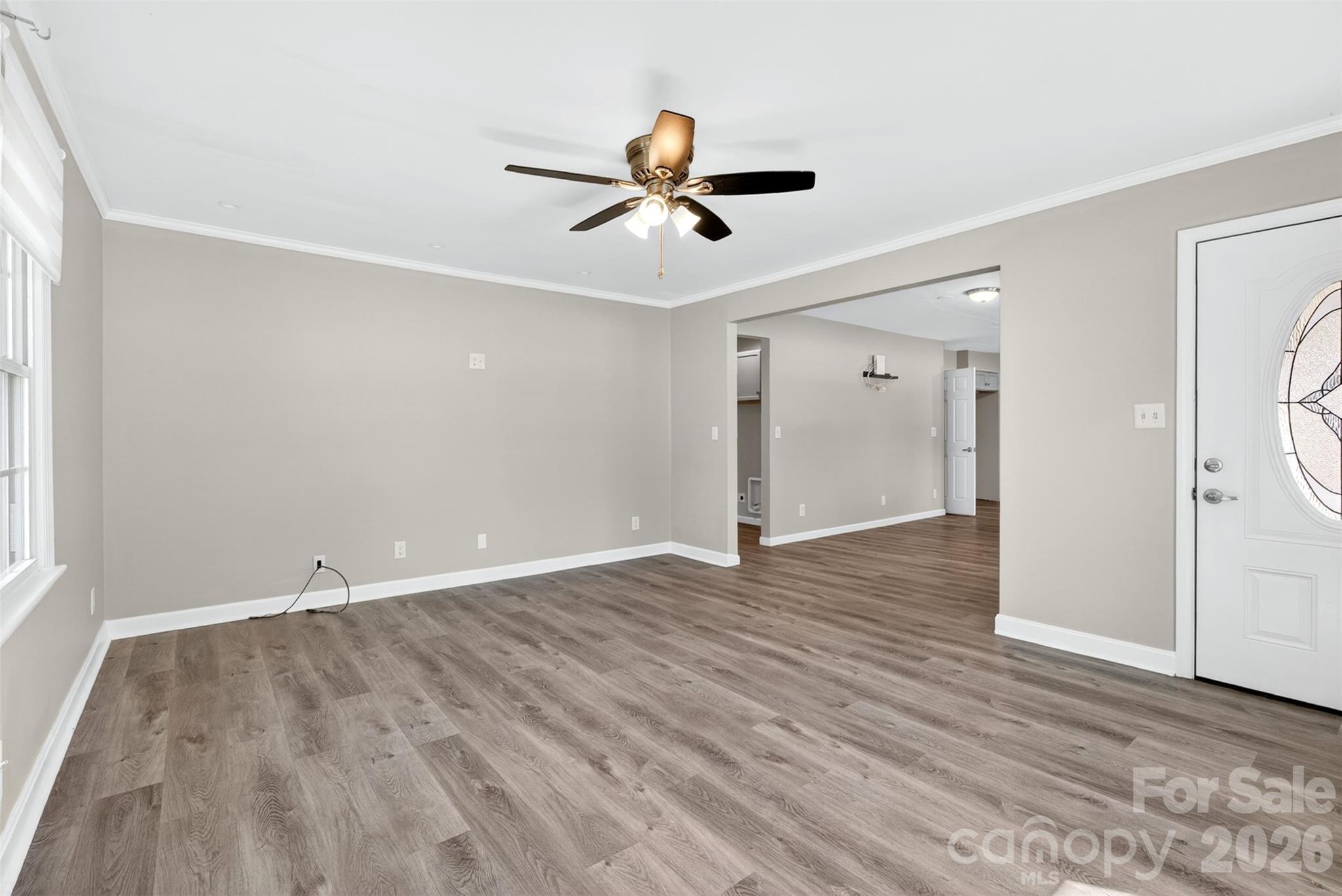 4853 S Main Street — Cowpens