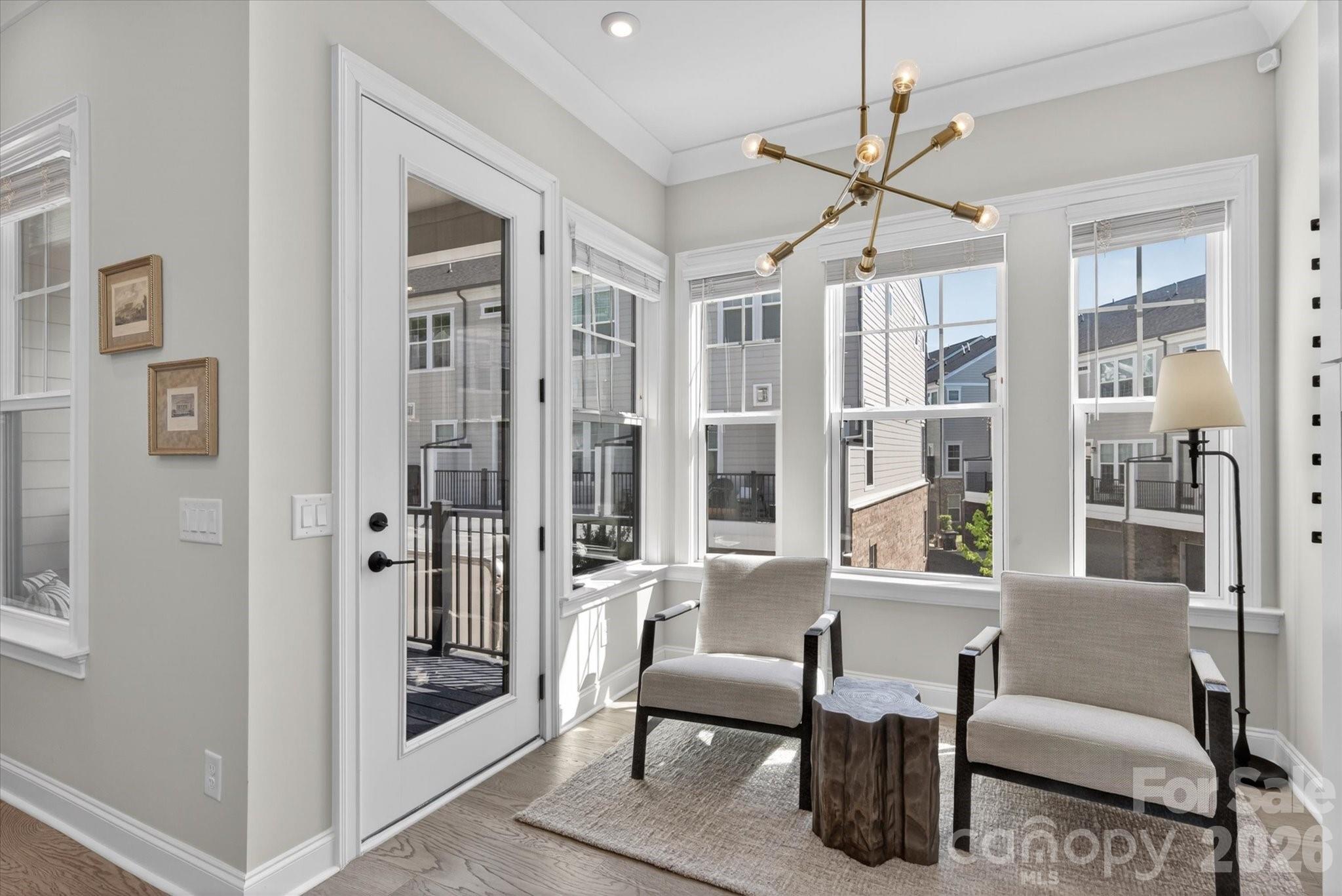 2547 Deacon Avenue — Charlotte