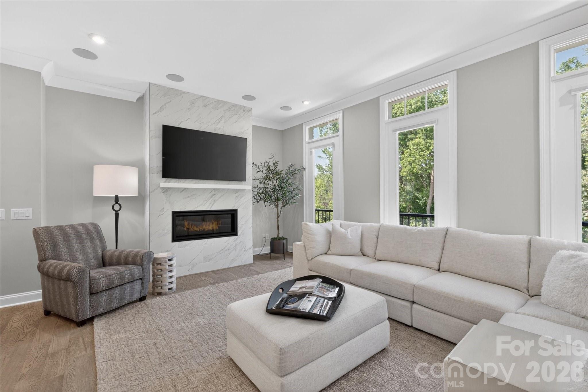 2547 Deacon Avenue — Charlotte