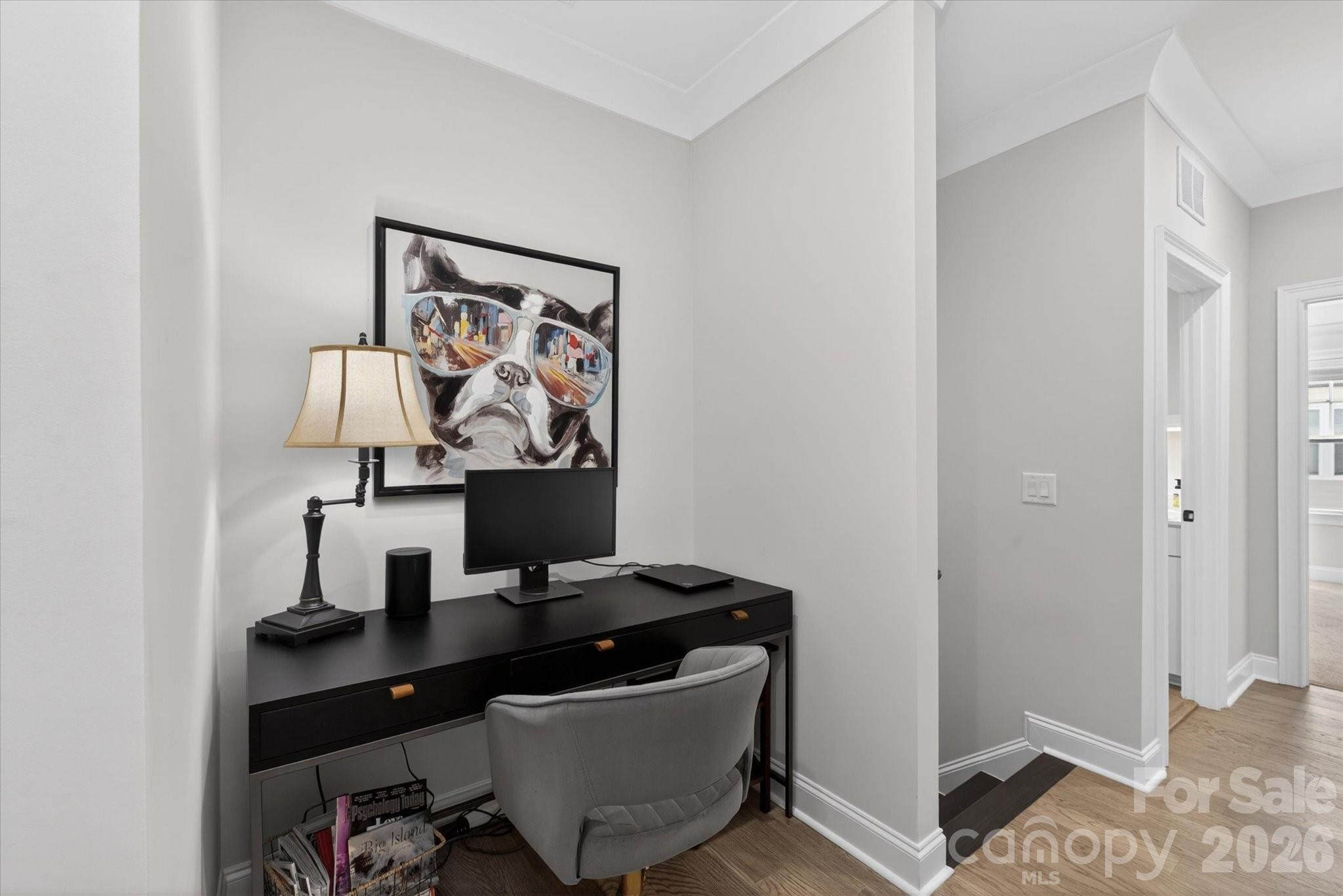 2547 Deacon Avenue — Charlotte