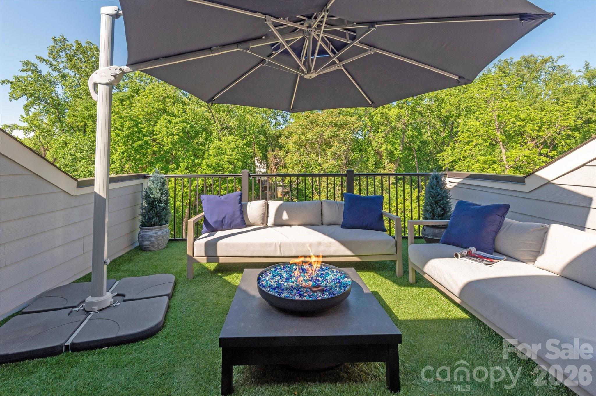 2547 Deacon Avenue — Charlotte