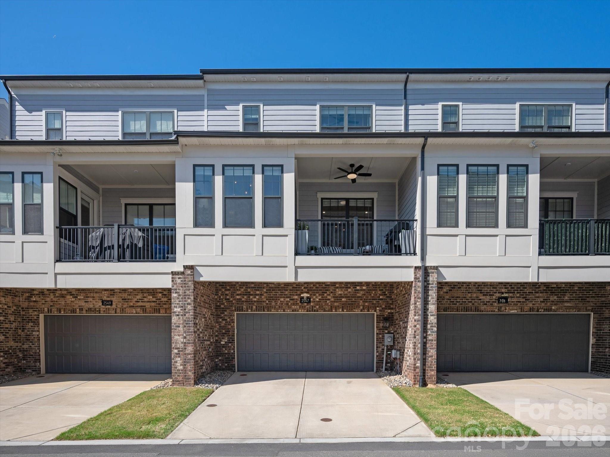 2547 Deacon Avenue — Charlotte