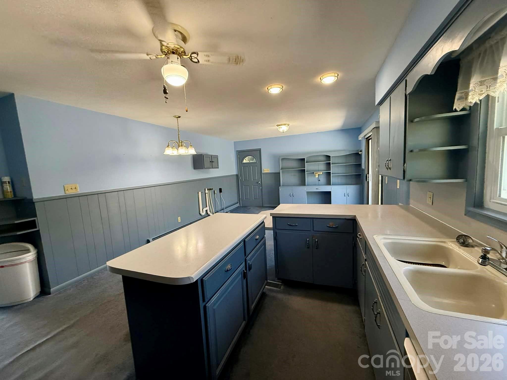 3195 Westview Street — Valdese