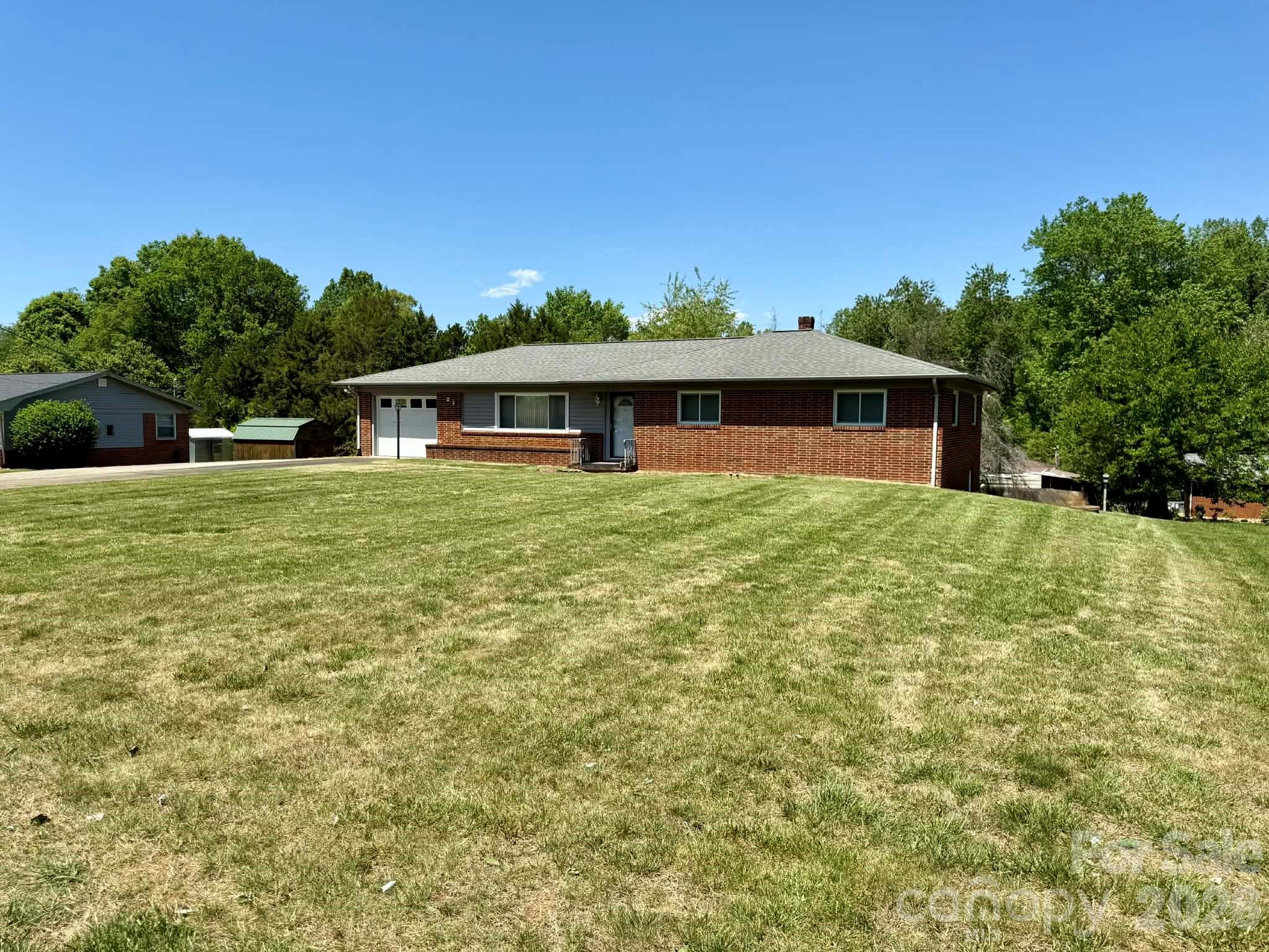 3195 Westview Street — Valdese