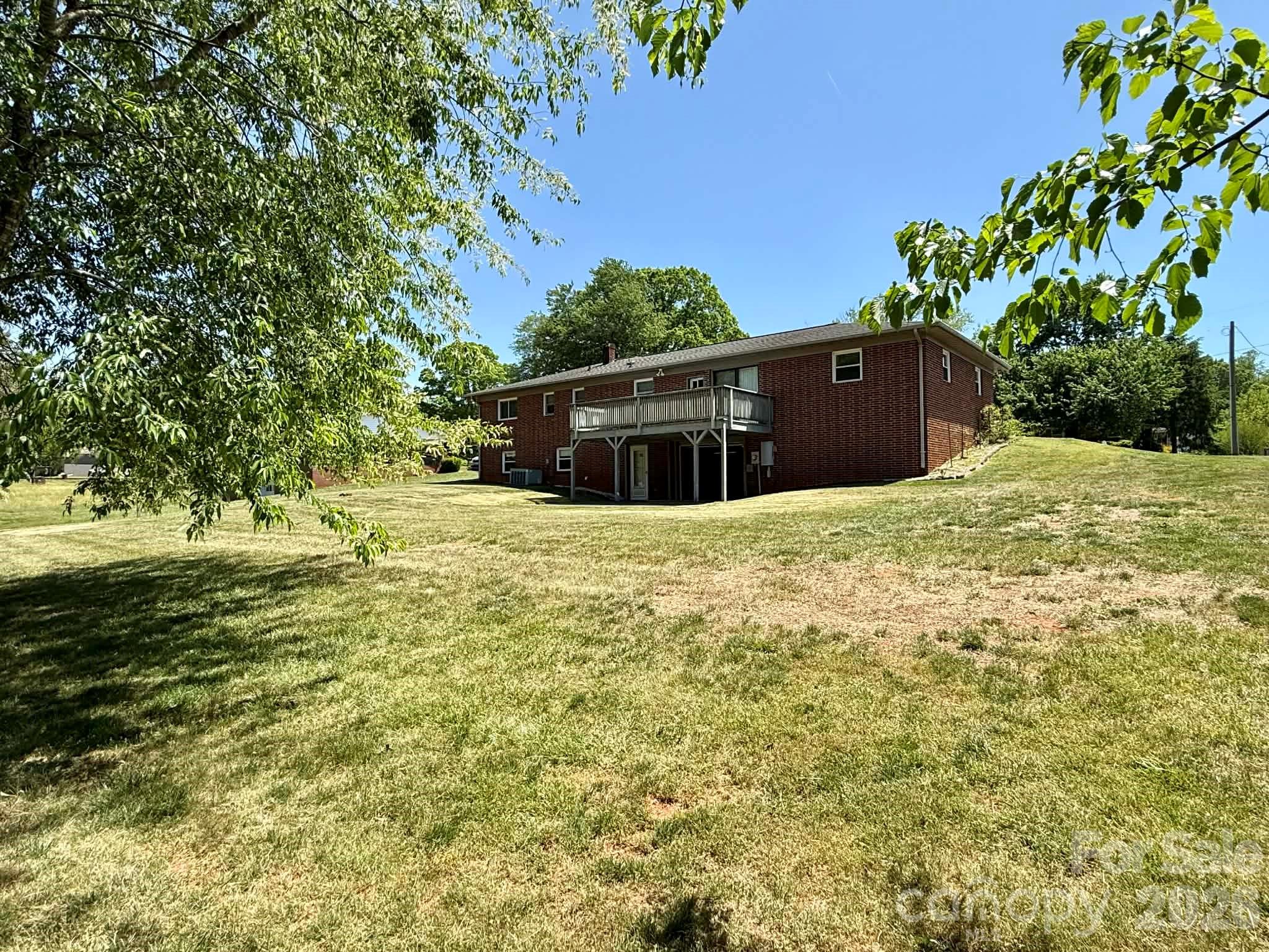 3195 Westview Street — Valdese
