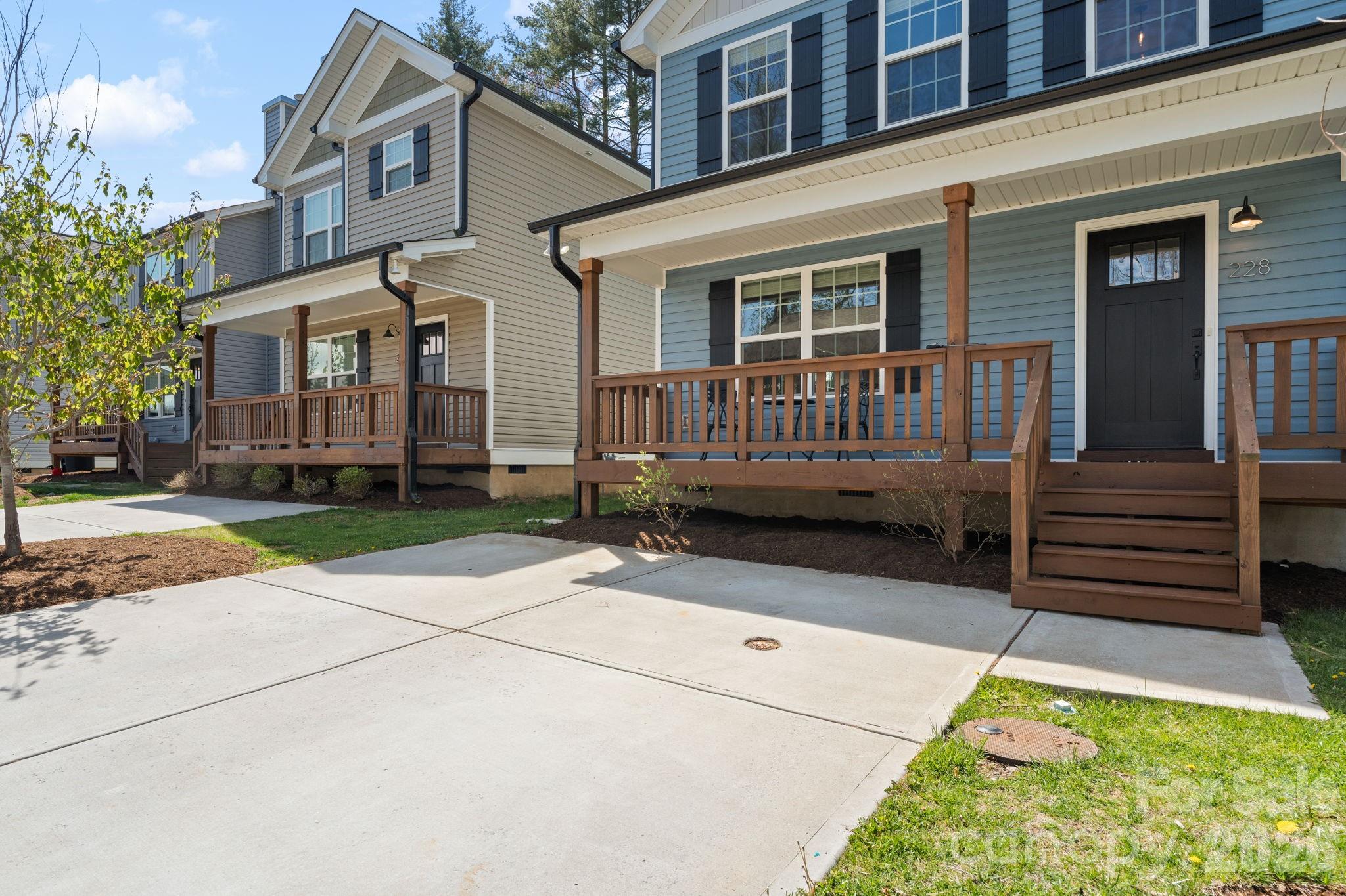 228 Stratford Lane — Boone
