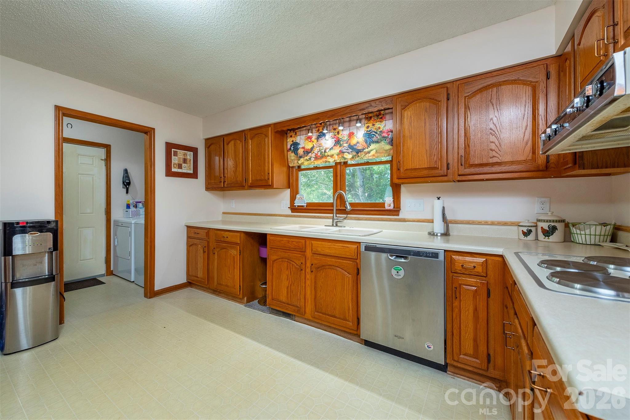 230 Blythewood Drive — Hendersonville